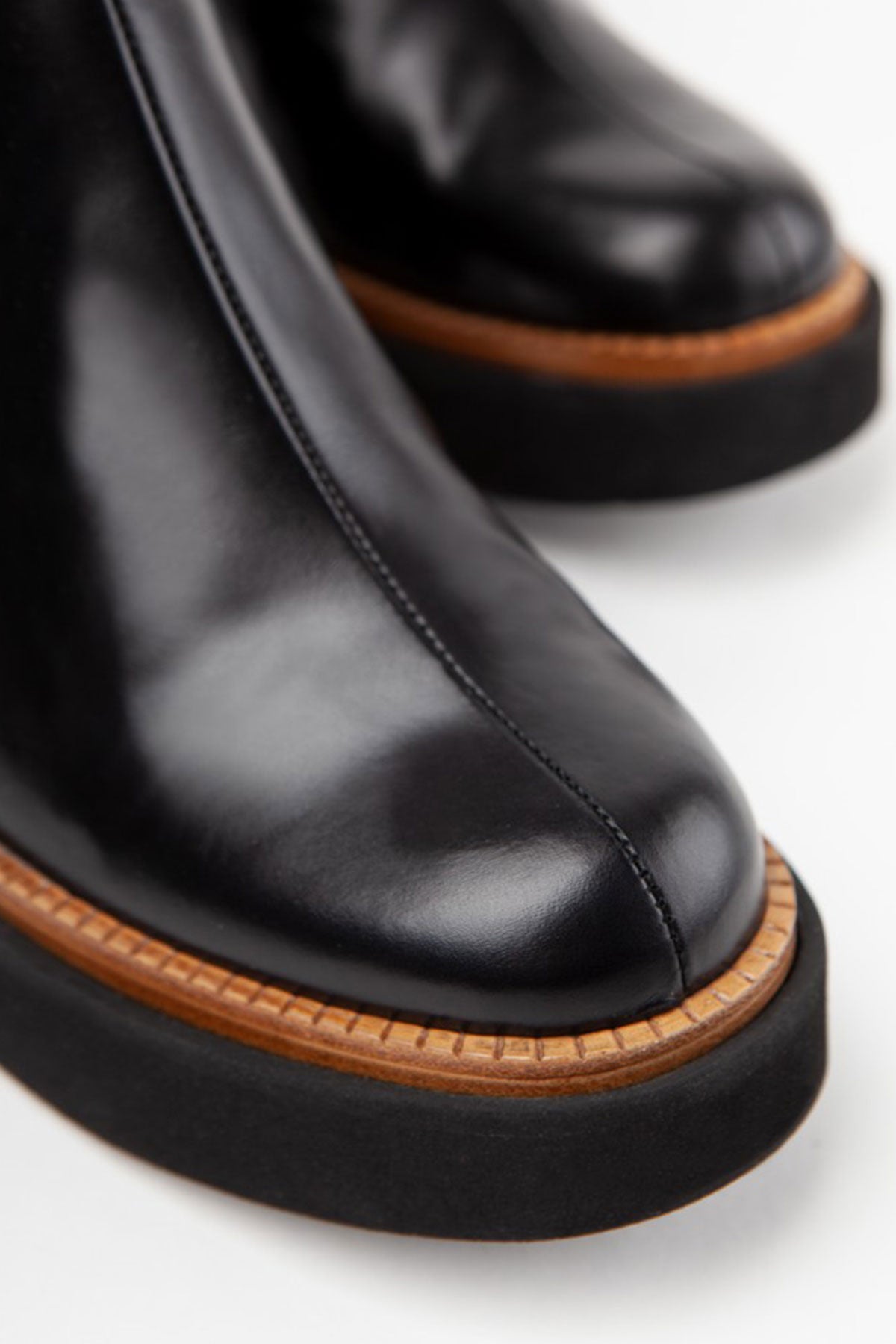 Paloma Barcelo Bot-Libas Trendy Fashion Store