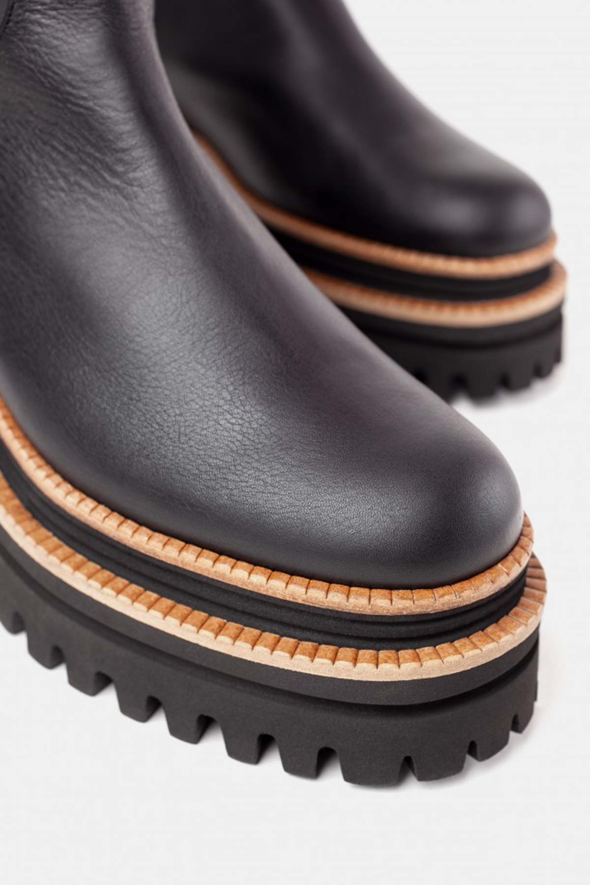 Paloma Barcelo Bot-Libas Trendy Fashion Store