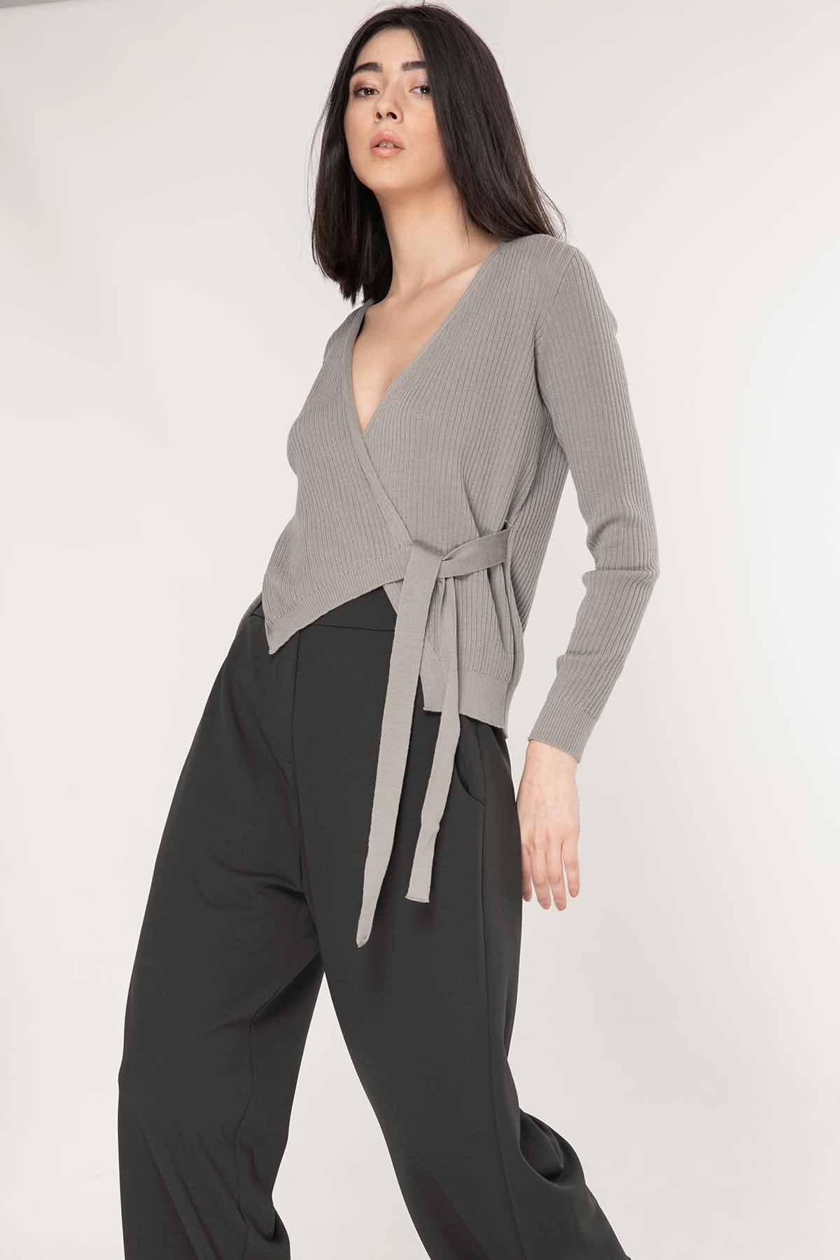 Crea Concept Derin V Yaka Kuşaklı Triko-Libas Trendy Fashion Store