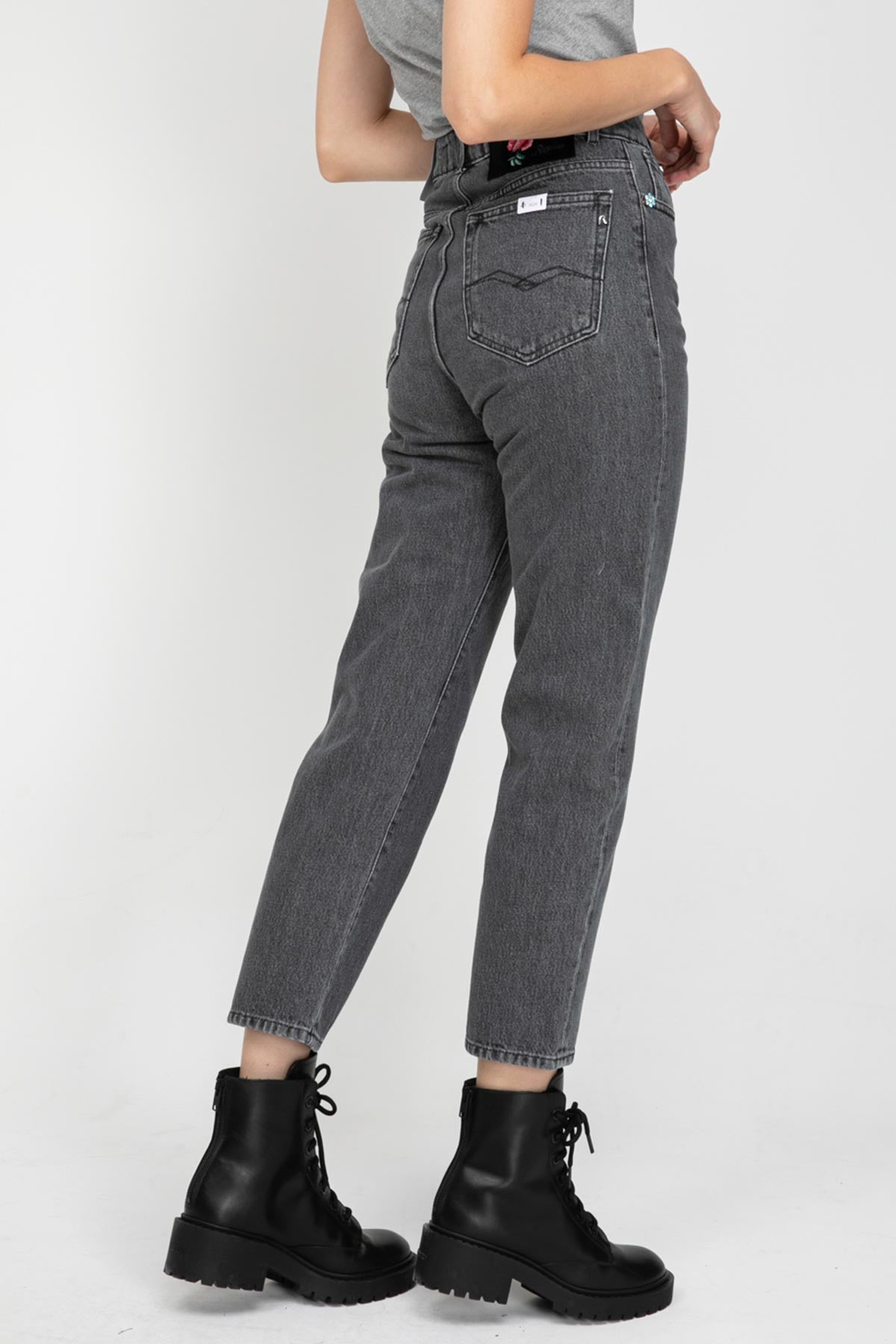 Replay Tyna Mom Fit Jeans-Libas Trendy Fashion Store