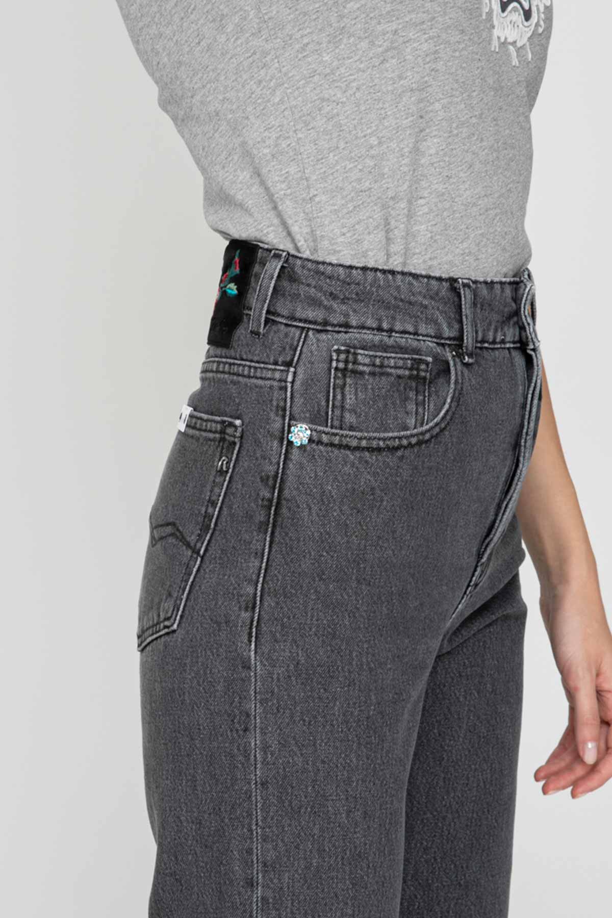 Replay Tyna Mom Fit Jeans-Libas Trendy Fashion Store