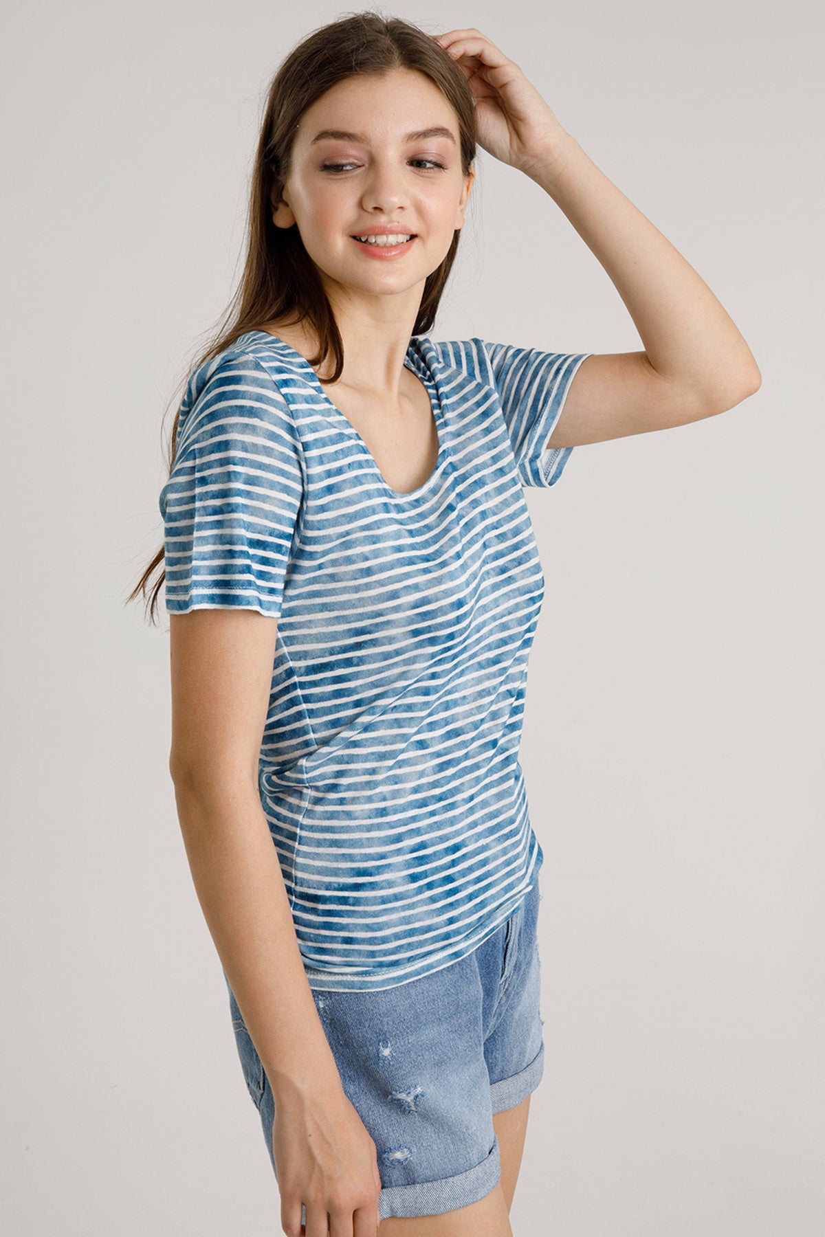 Majestic Oyuk Yaka Streç Keten Çizgili T-shirt-Libas Trendy Fashion Store