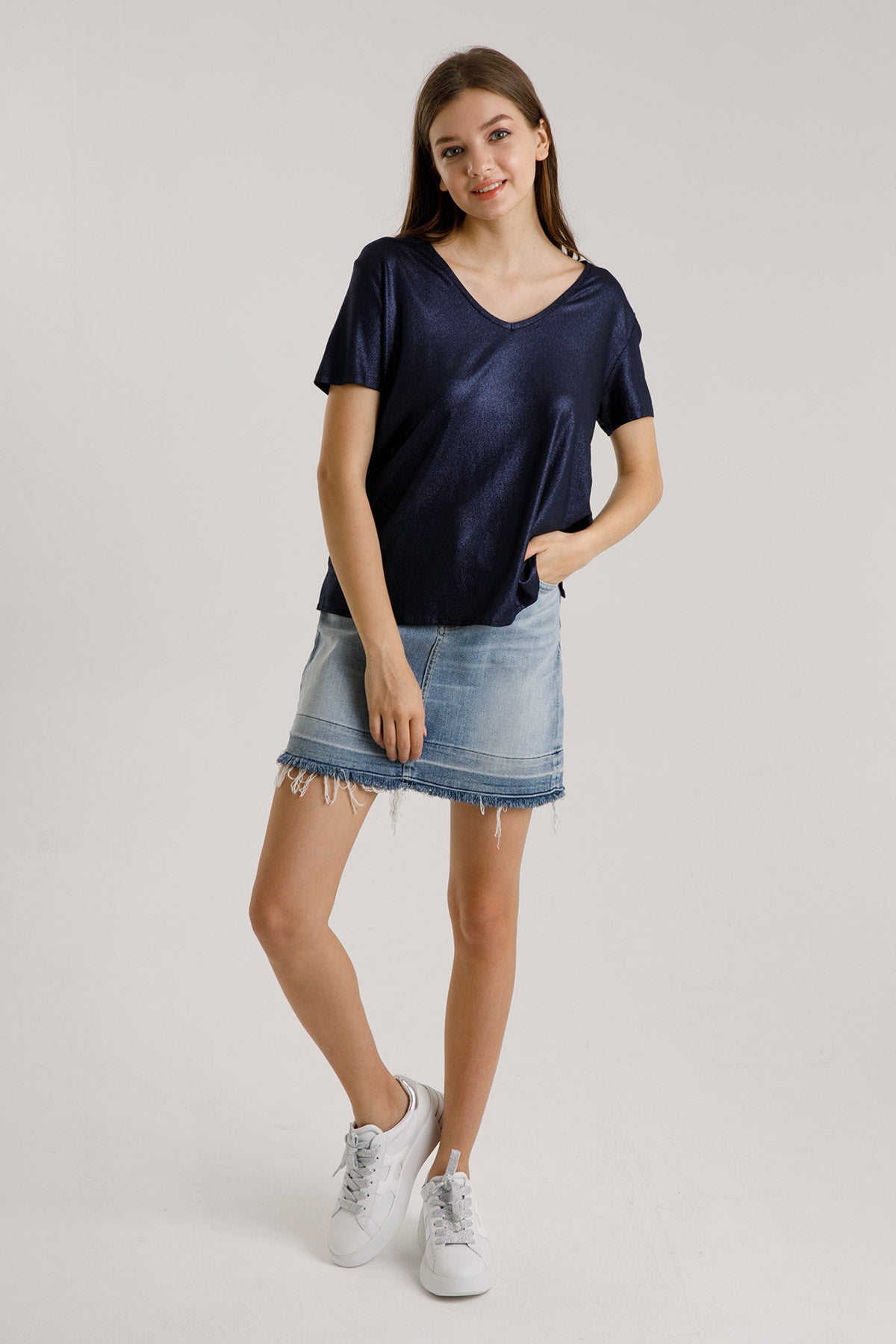 Majestic Simli Streç V Yaka T-shirt-Libas Trendy Fashion Store