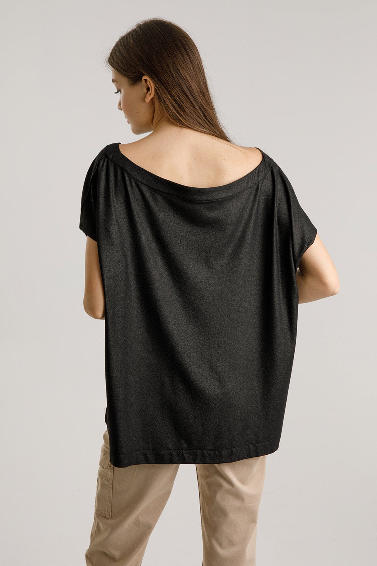 Majestic Kayık Yaka Parlak Kumaş T-shirt-Libas Trendy Fashion Store