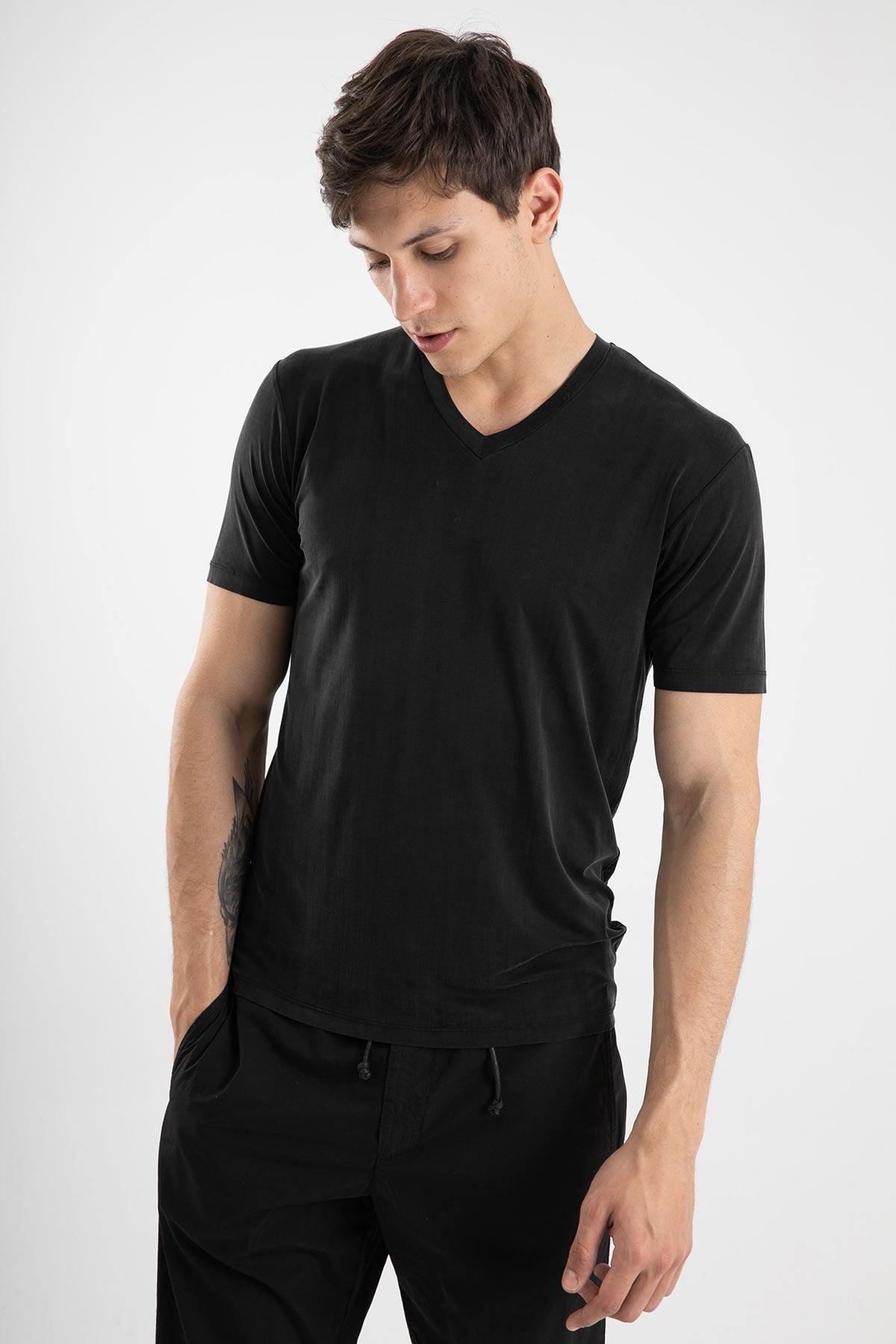 Manifattura V Yaka Streç T-shirt-Libas Trendy Fashion Store