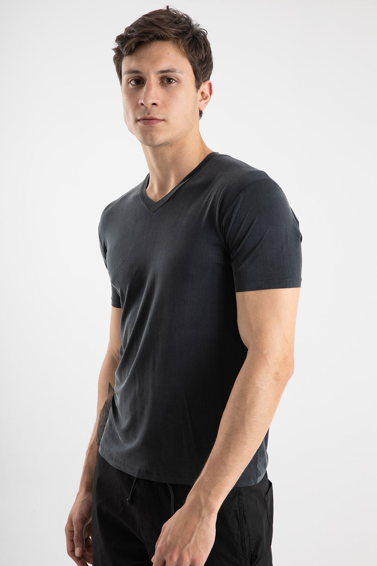 Manifattura V Yaka Streç T-shirt-Libas Trendy Fashion Store