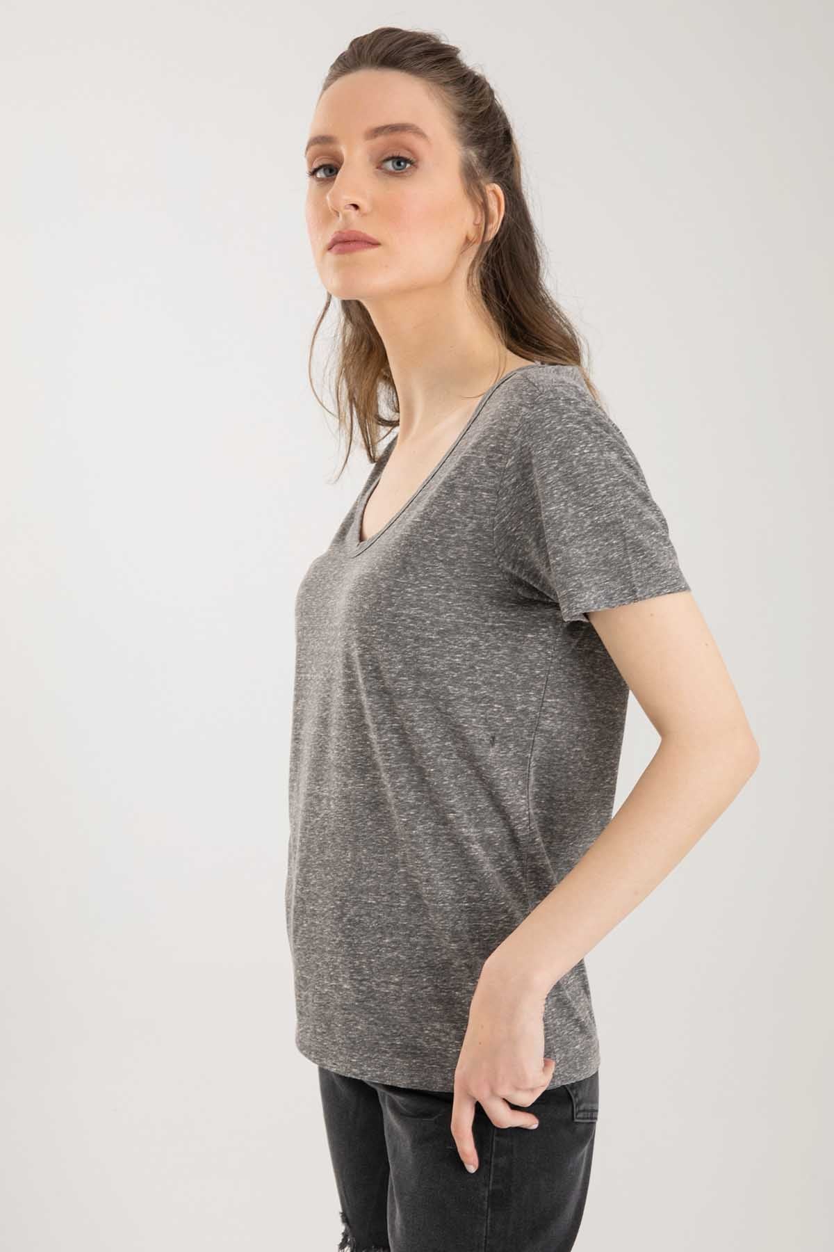 Tru V Yaka T-shirt-Libas Trendy Fashion Store