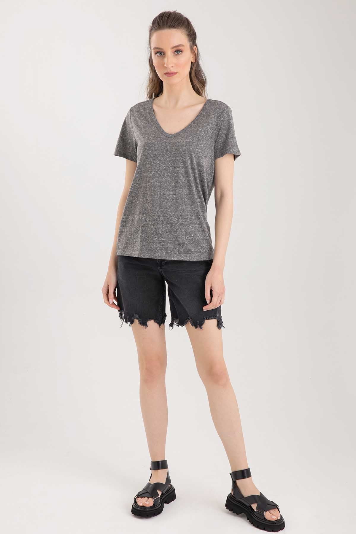 Tru V Yaka T-shirt-Libas Trendy Fashion Store