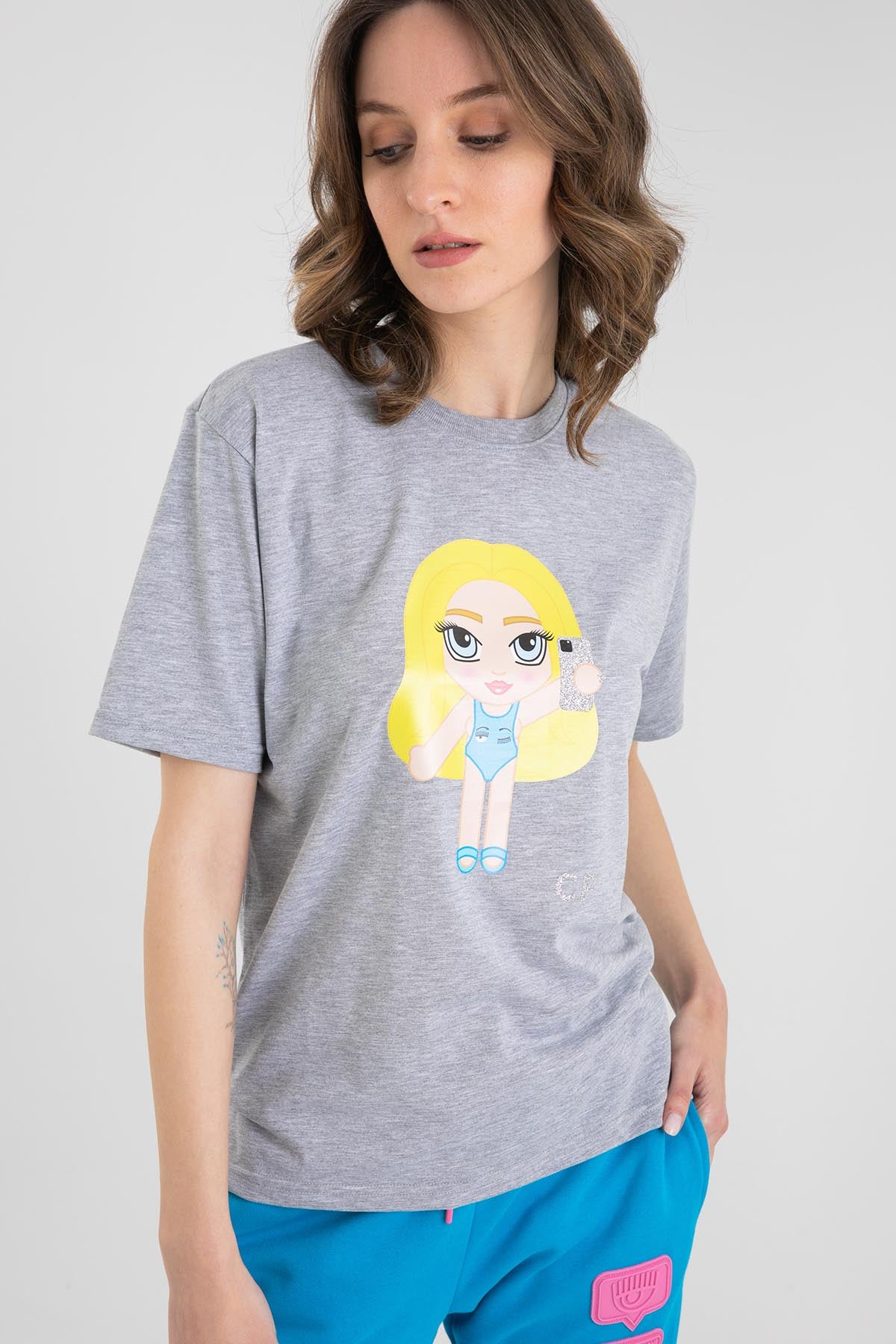 Chiara Ferragni Emoji Baskılı T-shirt-Libas Trendy Fashion Store