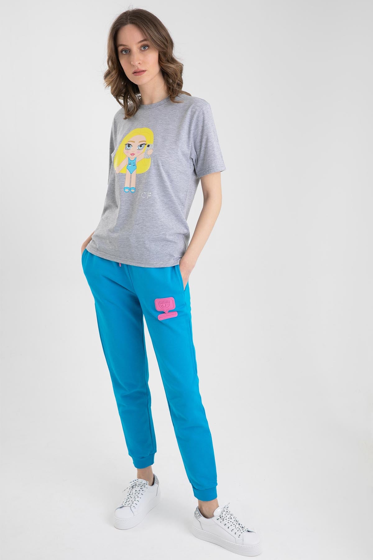 Chiara Ferragni Emoji Baskılı T-shirt-Libas Trendy Fashion Store