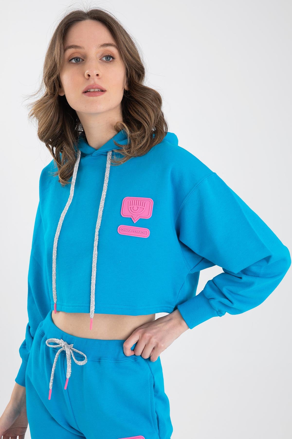 Chiara Ferragni Kapüşonlu Crop Winking Eye Sweatshirt-Libas Trendy Fashion Store