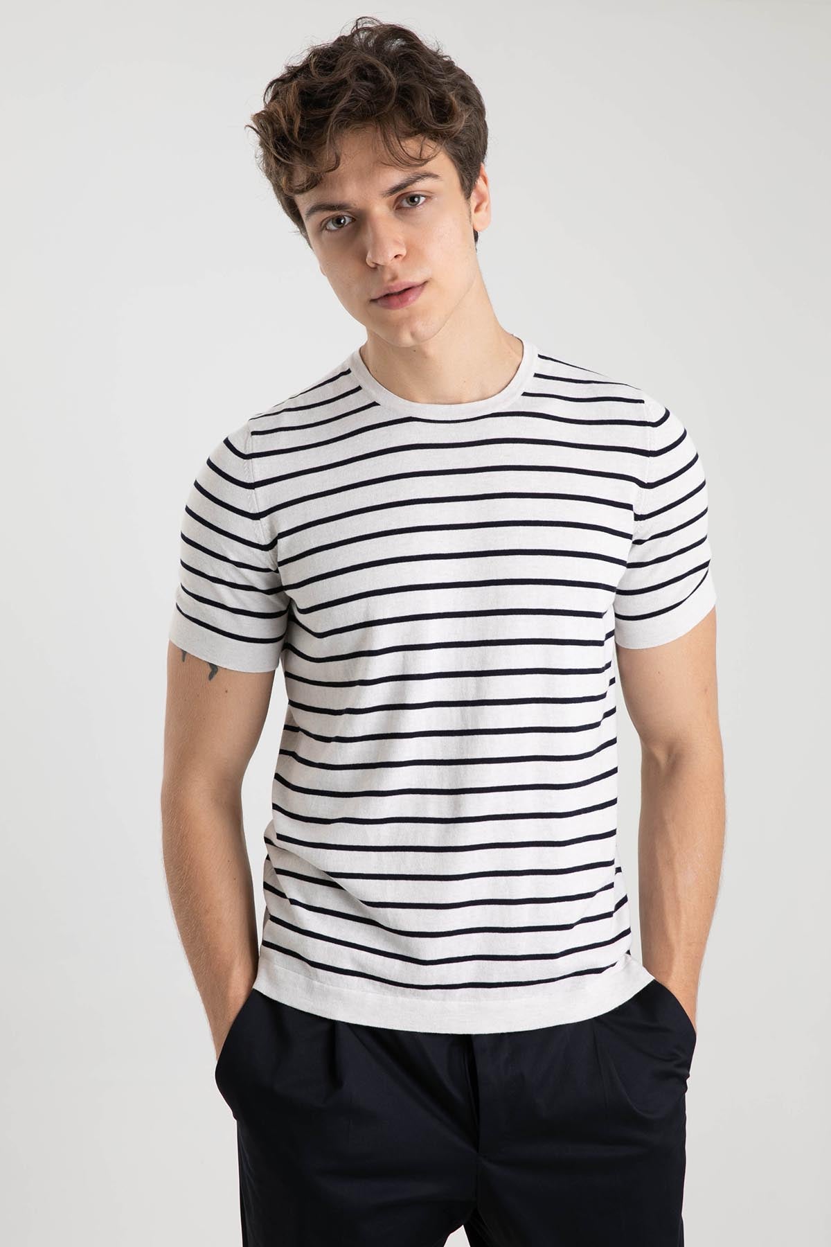 Gran Sasso Yuvarlak Yaka Marin Çizgili T-shirt-Libas Trendy Fashion Store