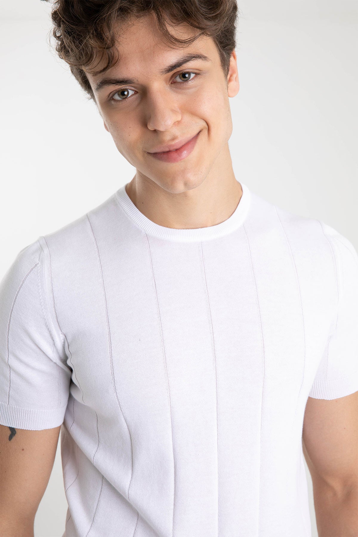 Gran Sasso Yuvarlak Yaka T-shirt-Libas Trendy Fashion Store