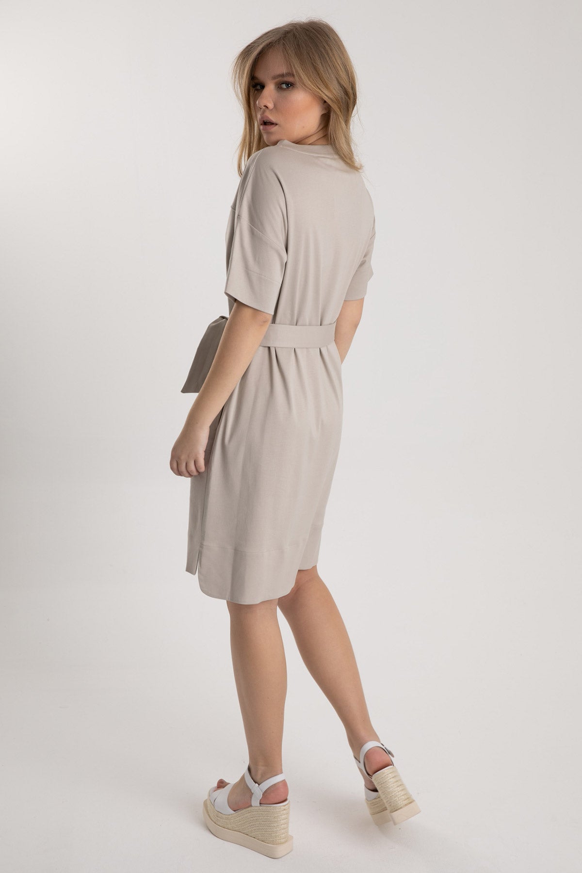 Tonet Belden Kuşaklı Kısa Kollu Diz Üstü Elbise-Libas Trendy Fashion Store