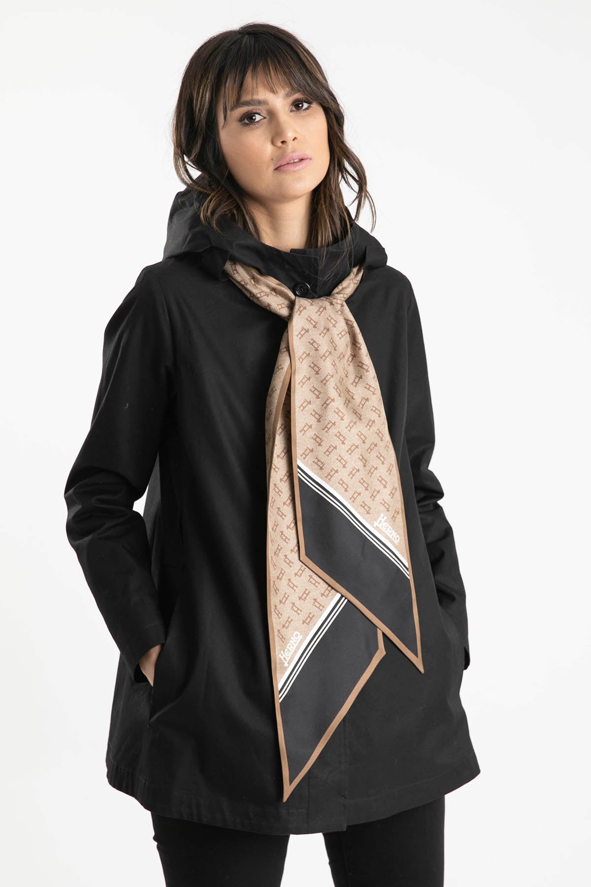 Herno İpek Monogram Fularlı Mont-Libas Trendy Fashion Store