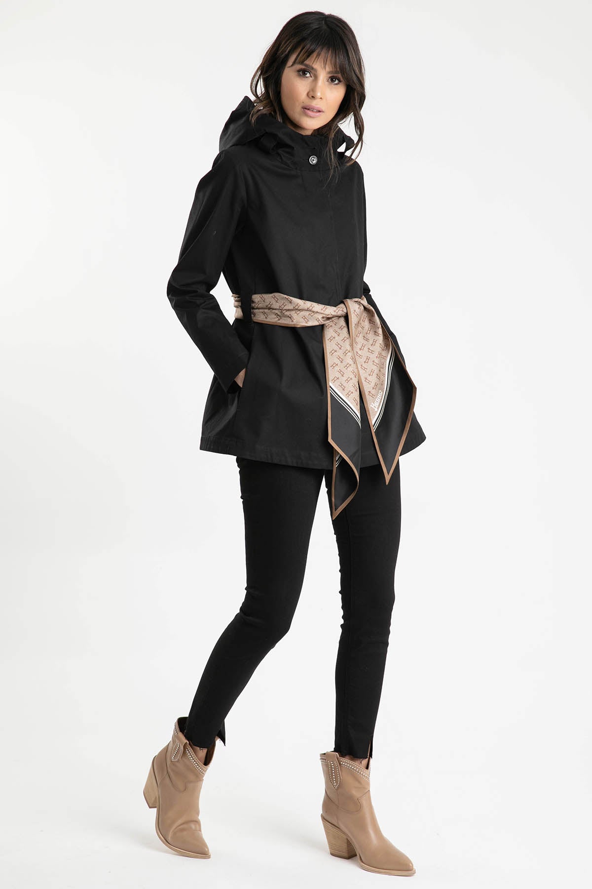 Herno İpek Monogram Fularlı Mont-Libas Trendy Fashion Store