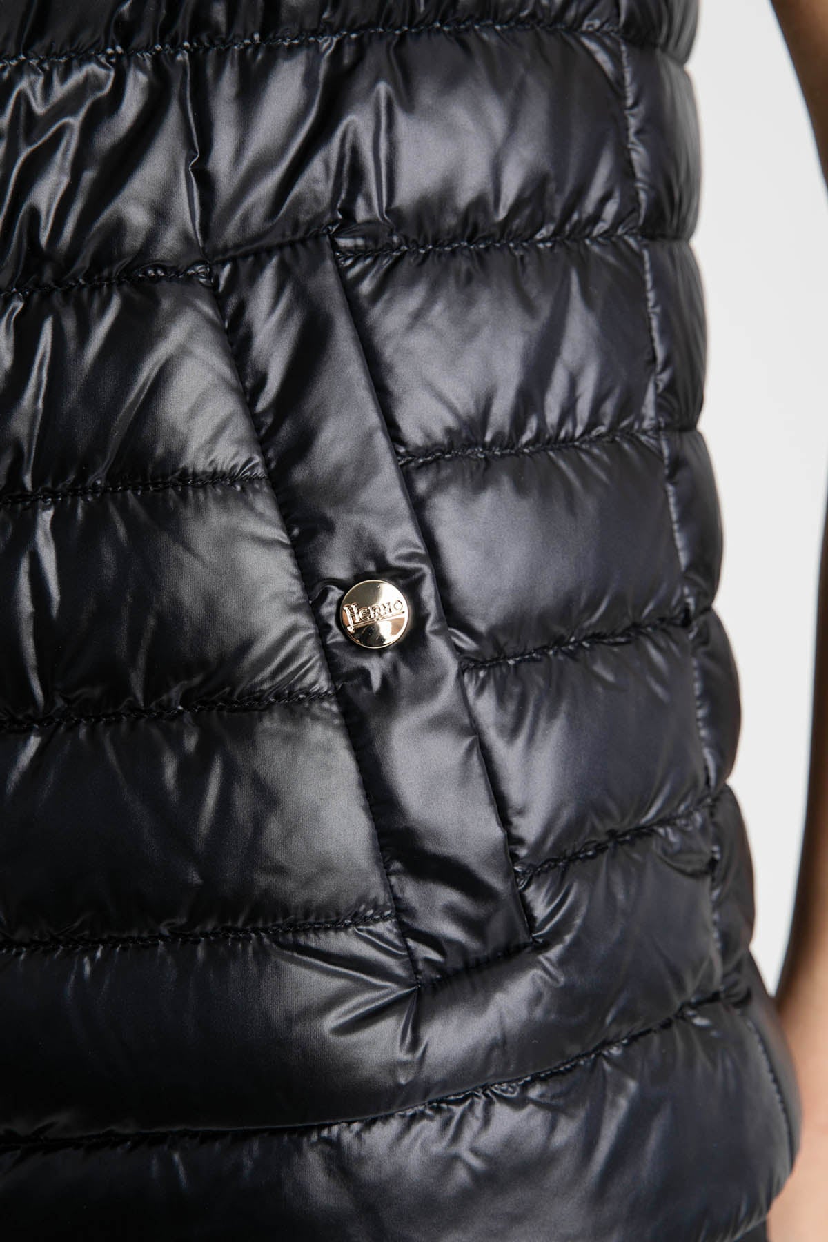 Herno Çan Kesim Kapüşonlu Puffer Yelek-Libas Trendy Fashion Store