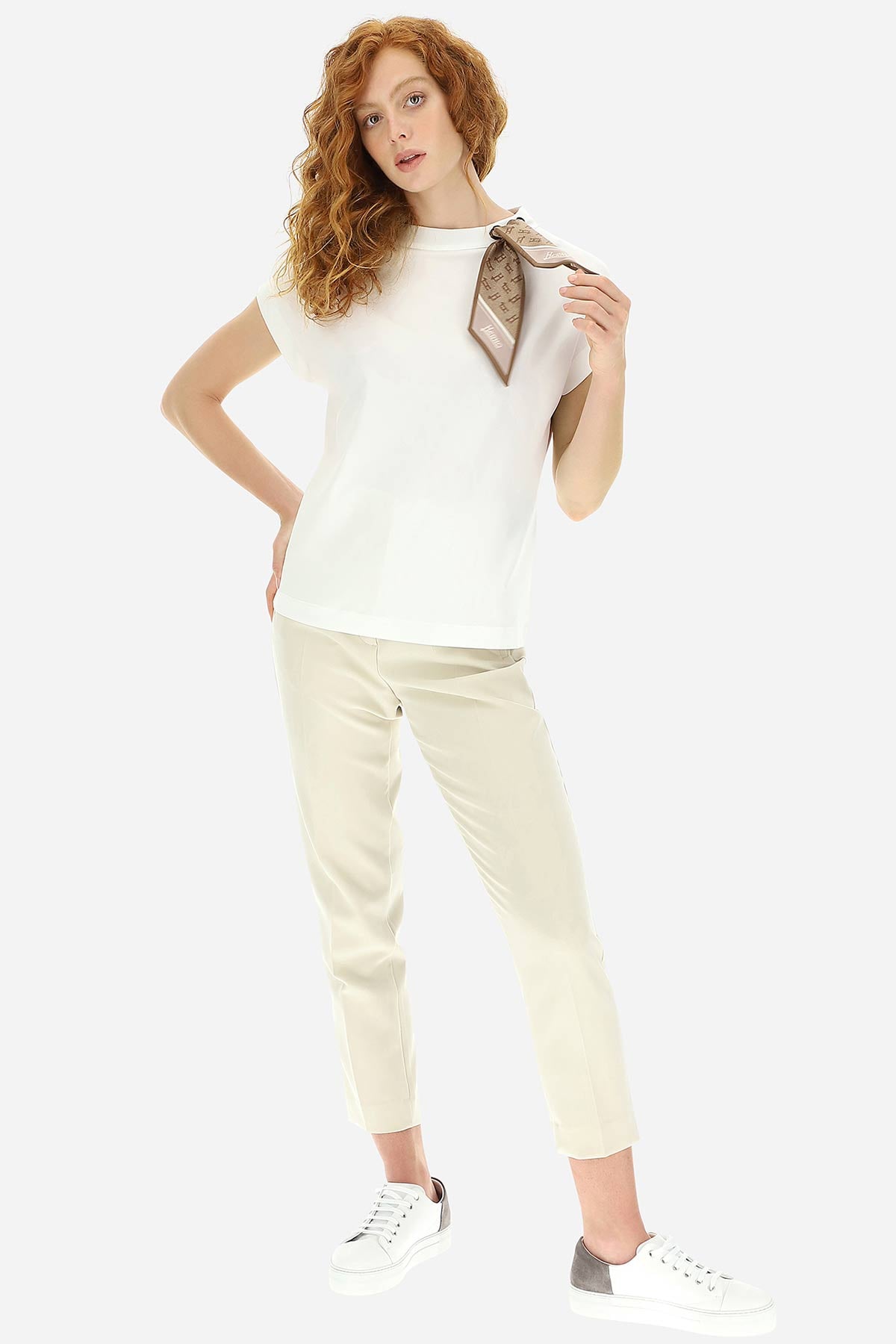 Herno İpek Monogram Fularlı T-Shirt-Libas Trendy Fashion Store