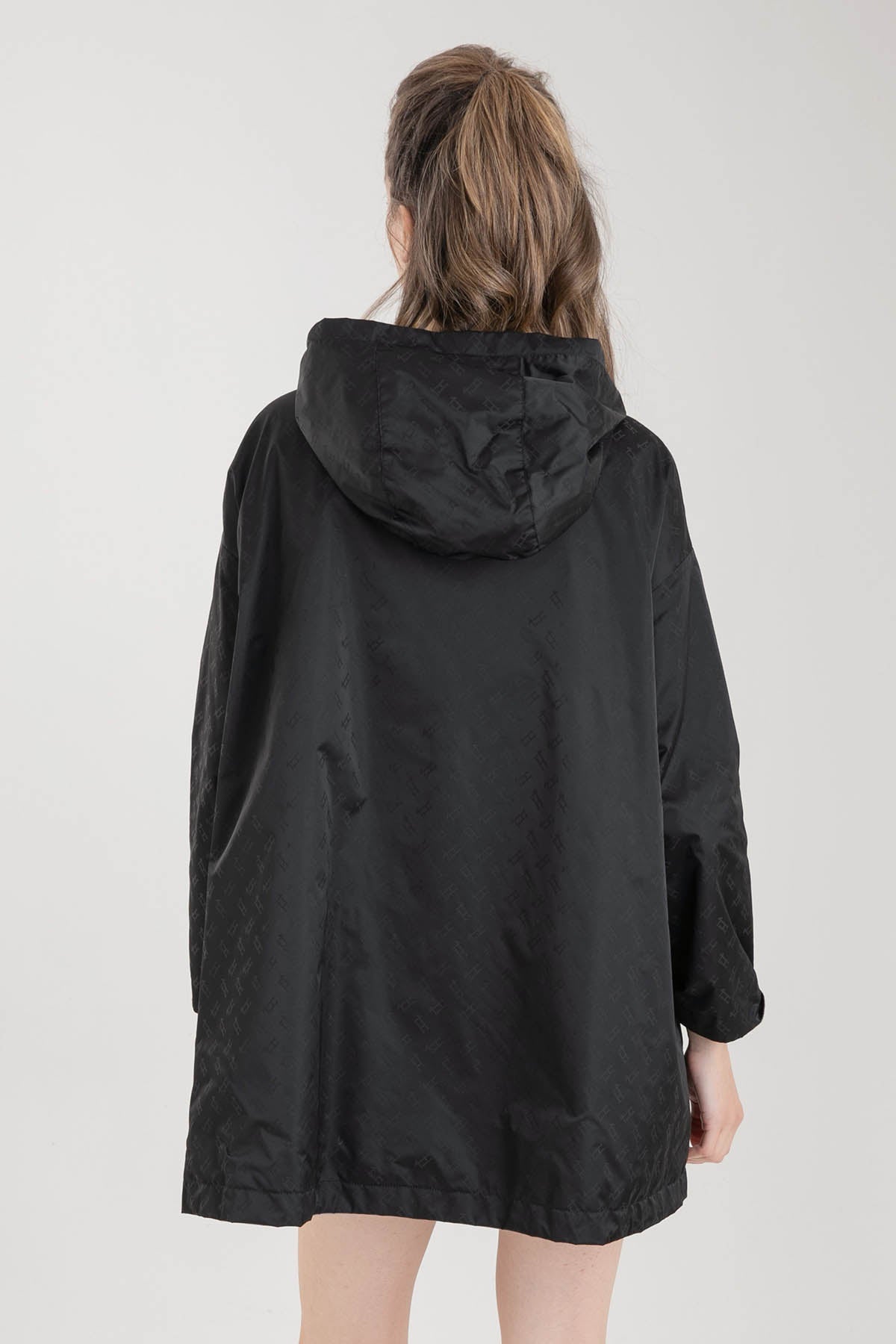 Herno Çift Taraflı Monogramlı Trençkot-Libas Trendy Fashion Store