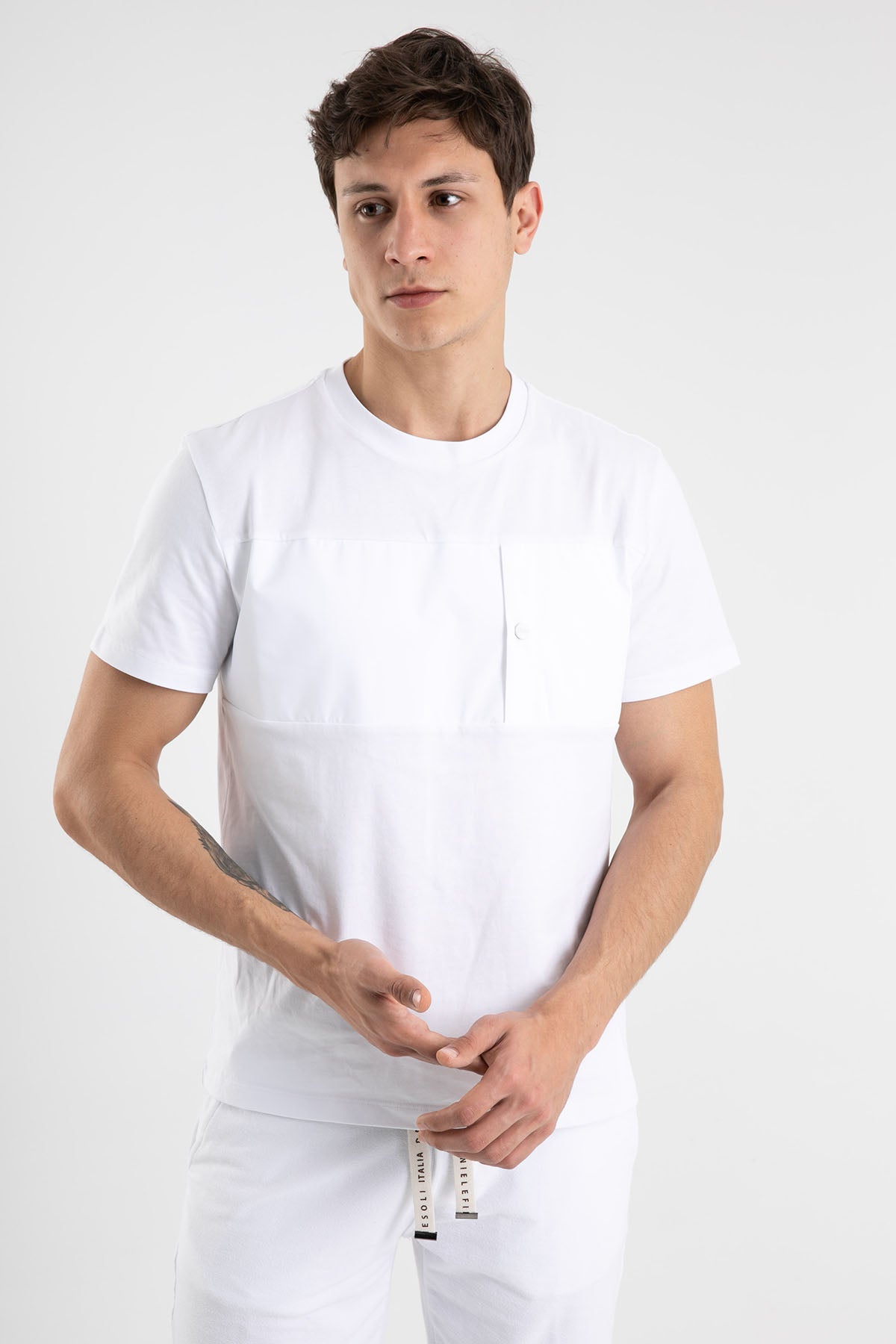 Herno Yuvarlak Yaka Cep Detaylı T-shirt-Libas Trendy Fashion Store