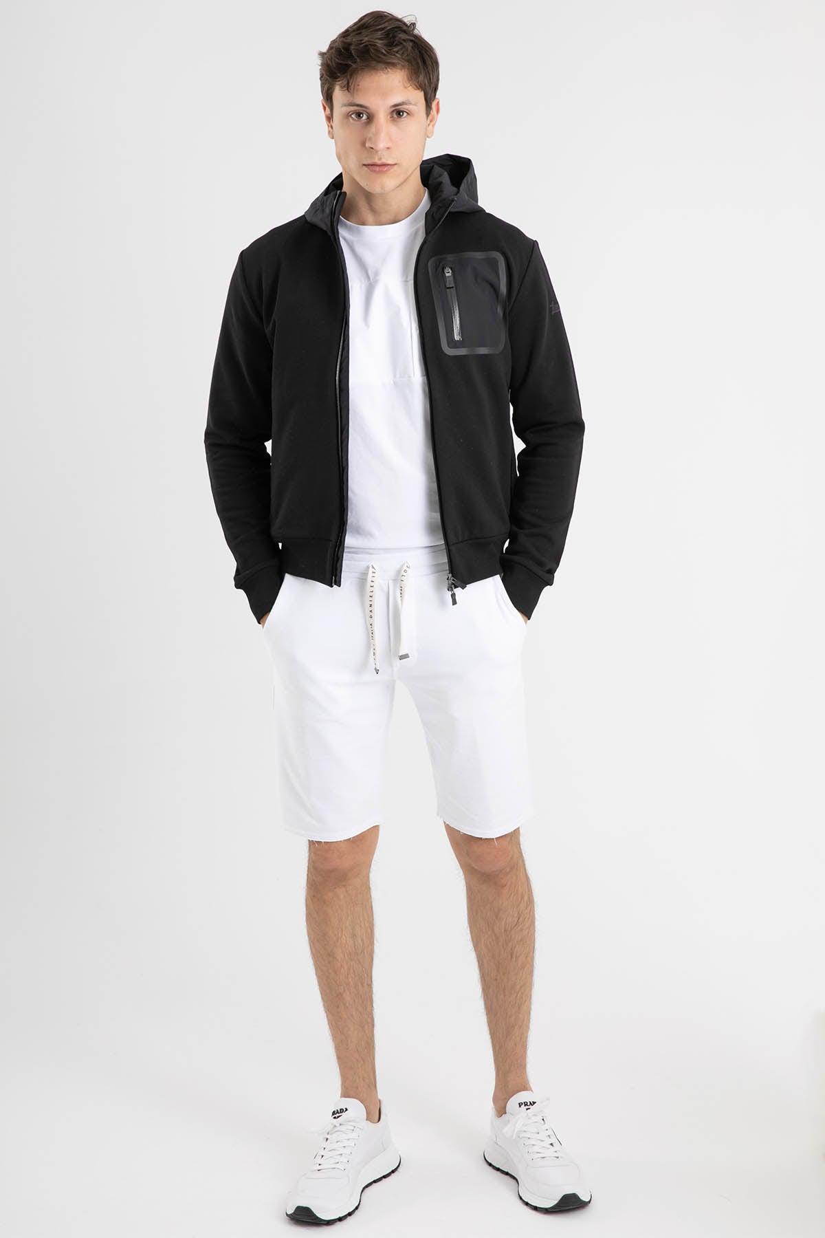 Herno Yuvarlak Yaka Cep Detaylı T-shirt-Libas Trendy Fashion Store