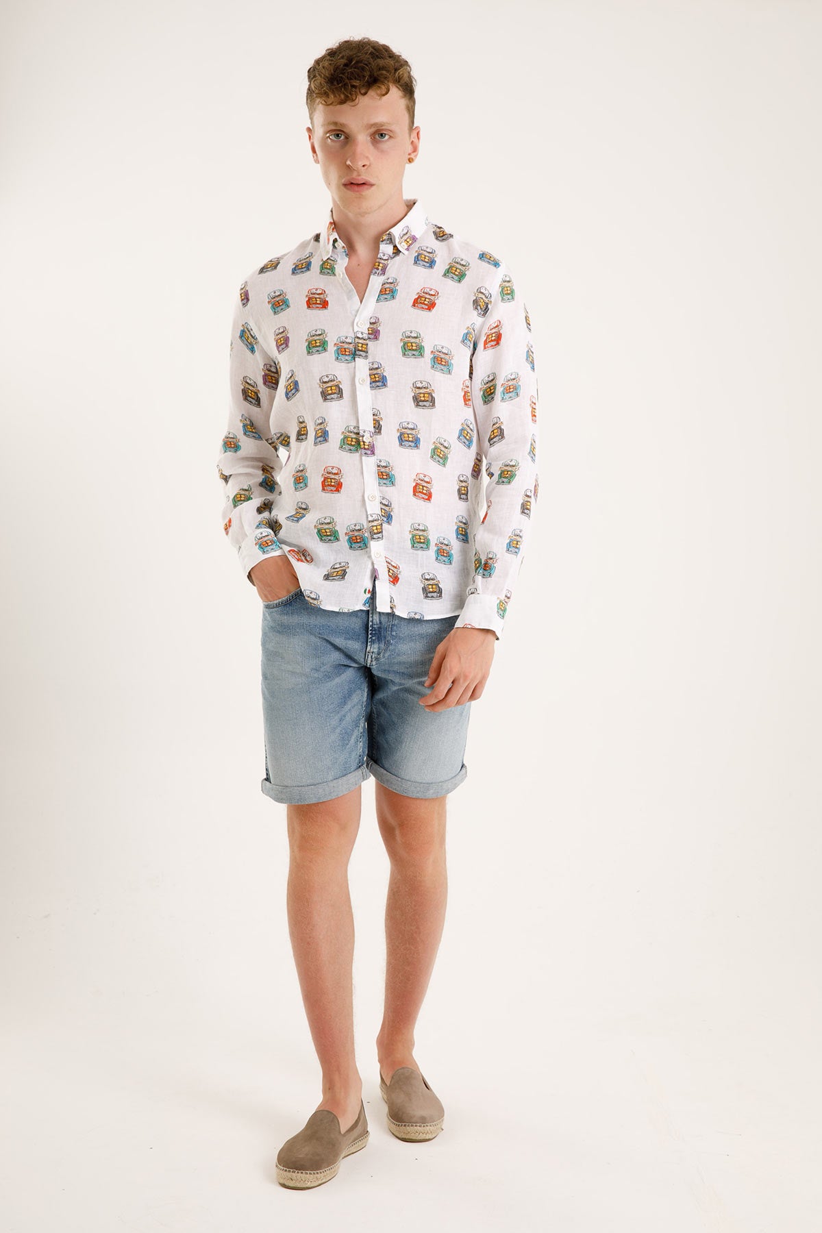 Poggianti Düğmeli Yaka Renkli Araba Temalı Pisa Keten Gömlek-Libas Trendy Fashion Store