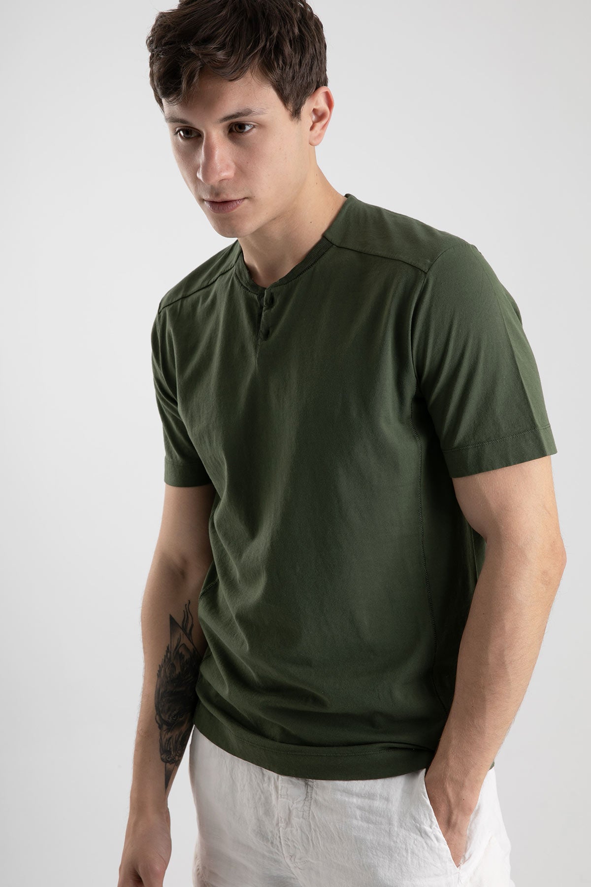 Transit Düğmeli Yaka Kısa Kollu T-shirt-Libas Trendy Fashion Store