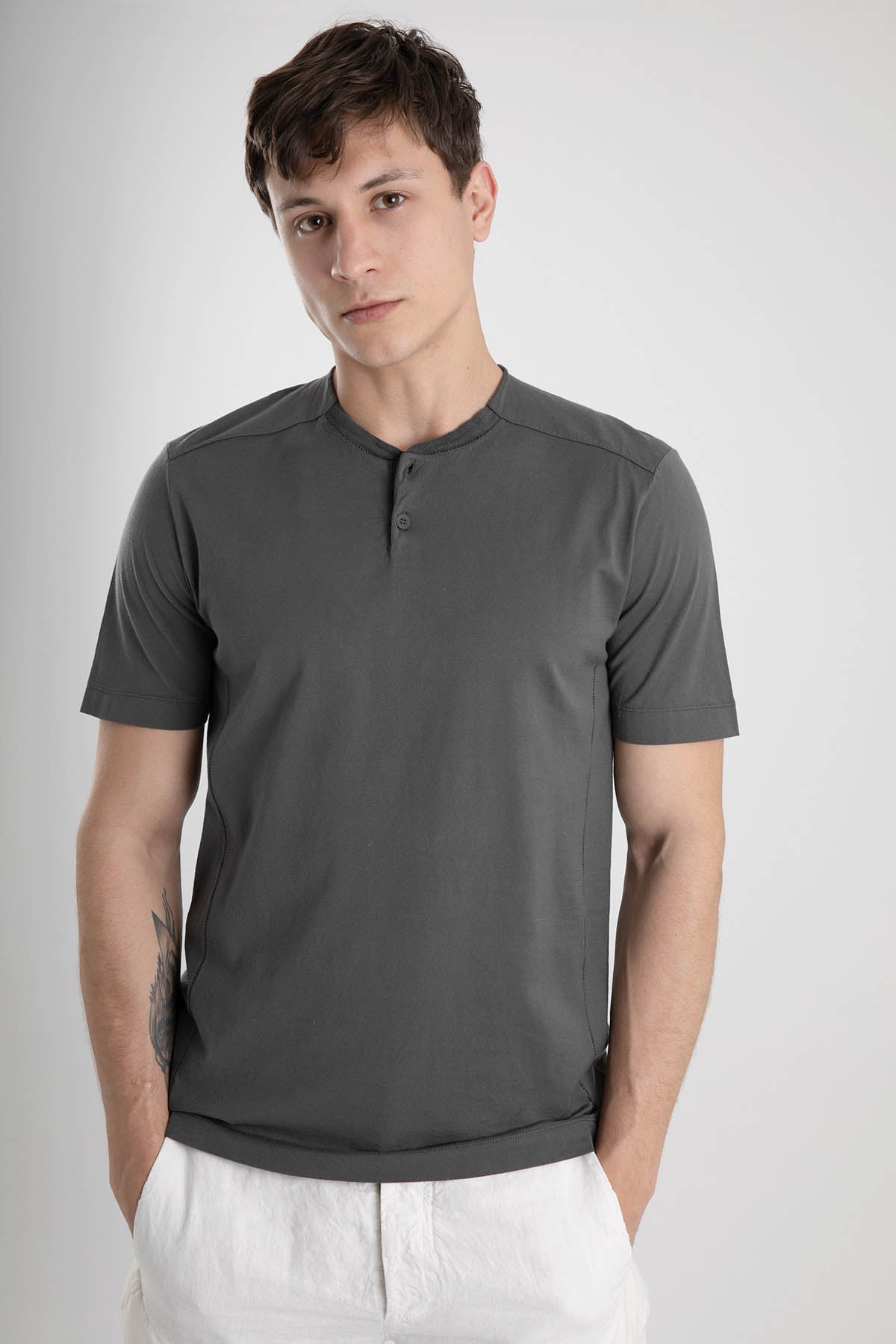 Transit Düğmeli Yaka Kısa Kollu T-shirt-Libas Trendy Fashion Store