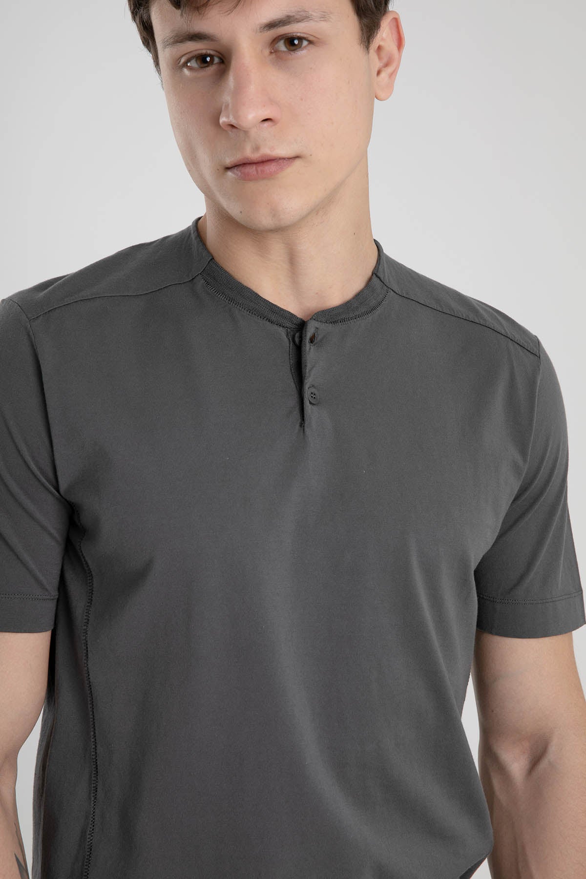 Transit Düğmeli Yaka Kısa Kollu T-shirt-Libas Trendy Fashion Store