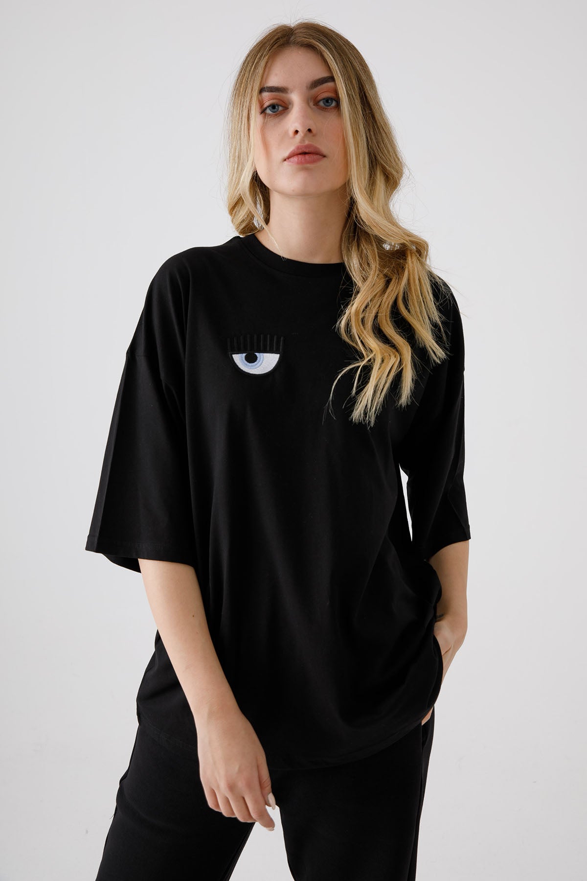 Chiara Ferragni Winking Eye Geniş Kesim T-shirt-Libas Trendy Fashion Store