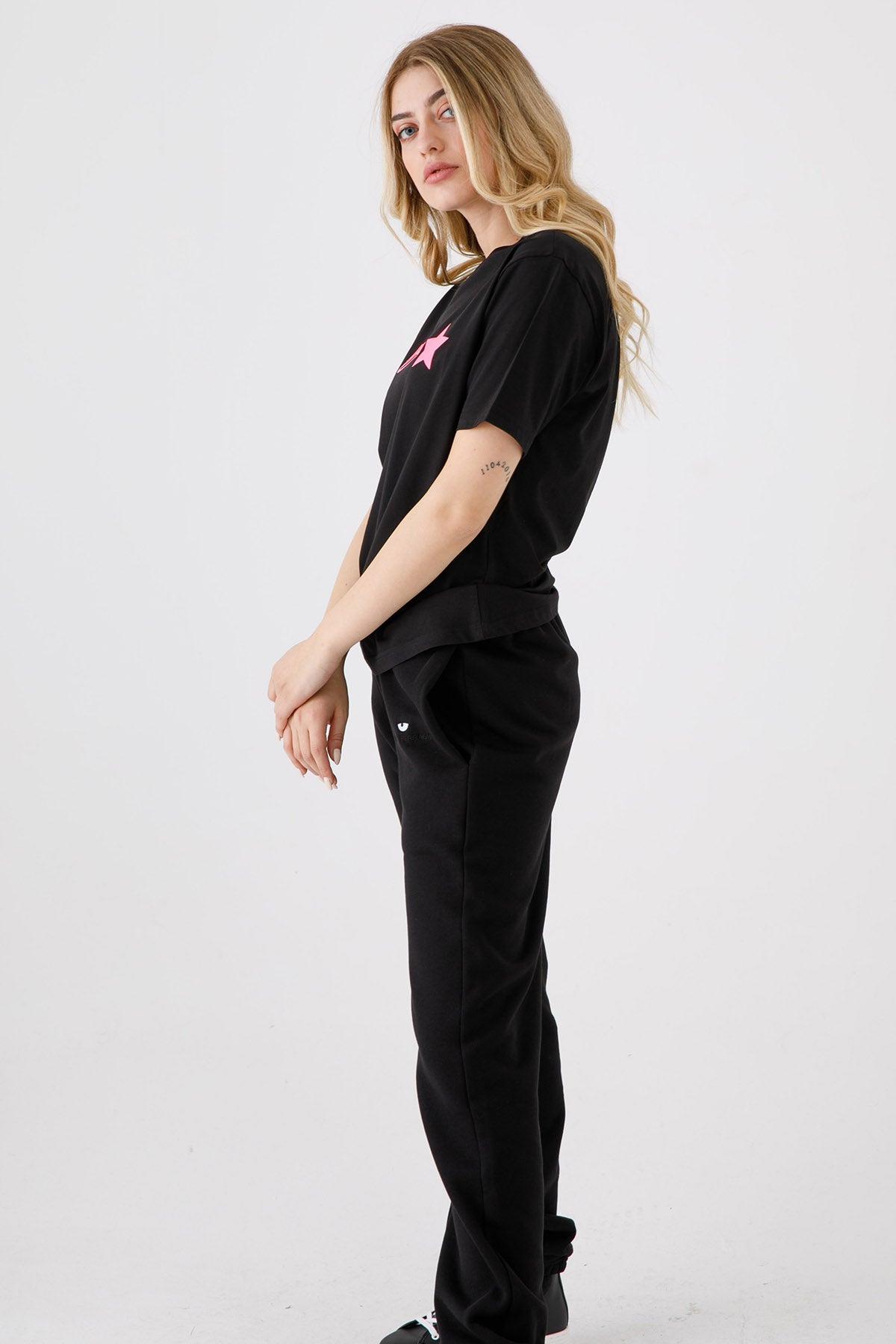 Chiara Ferragni Winking Eye T-shirt-Libas Trendy Fashion Store