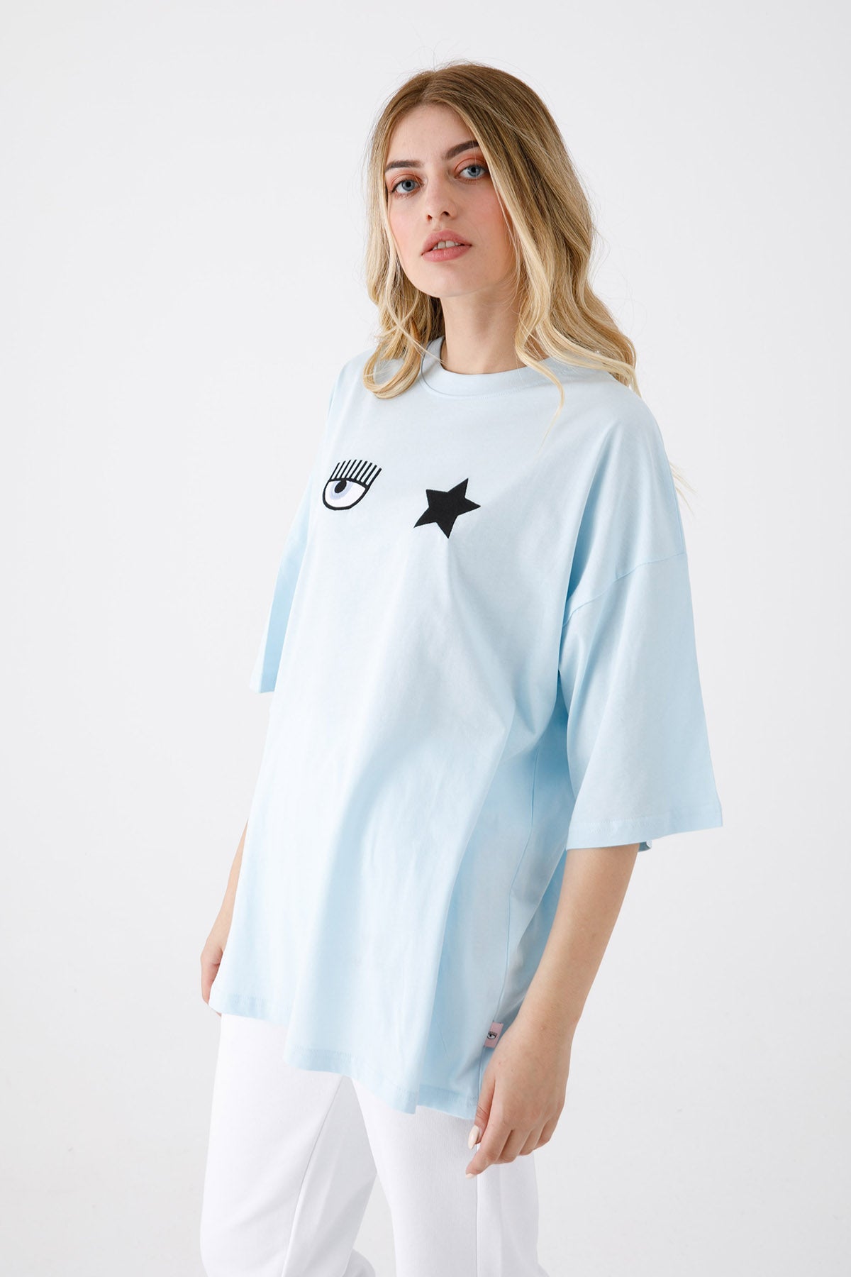 Chiara Ferragni Winking Eye Geniş Kesim T-shirt-Libas Trendy Fashion Store