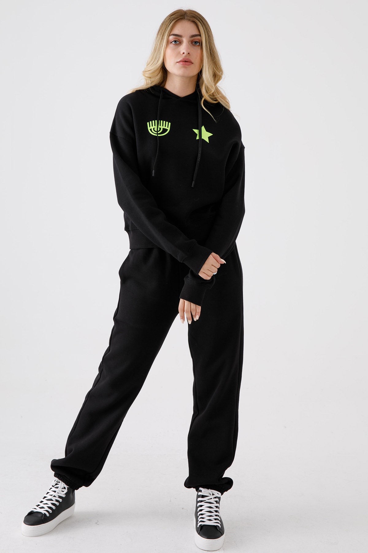 Chiara Ferragni Winking Eye Kapüşonlu Sweatshirt-Libas Trendy Fashion Store