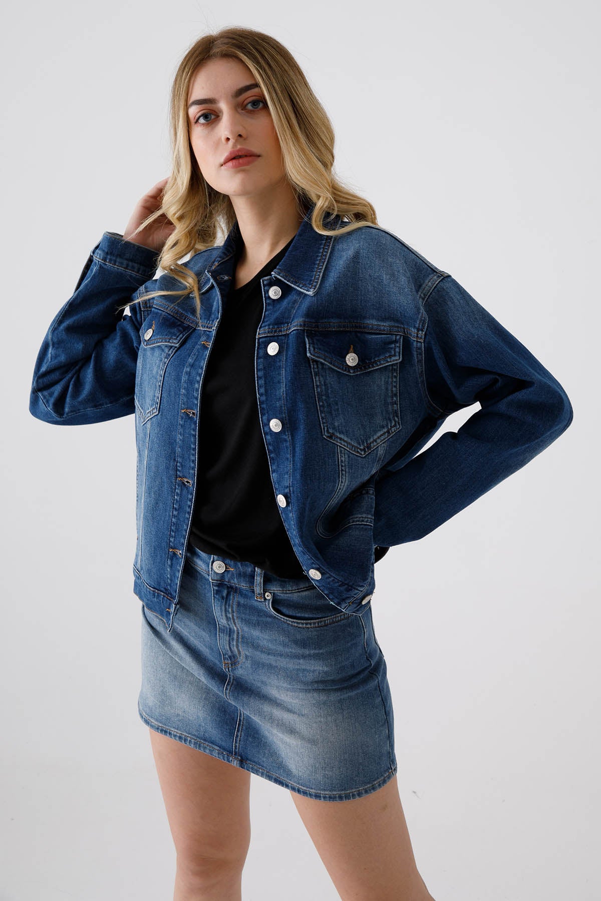 Chiara Ferragni Winking Eye Denim Ceket-Libas Trendy Fashion Store