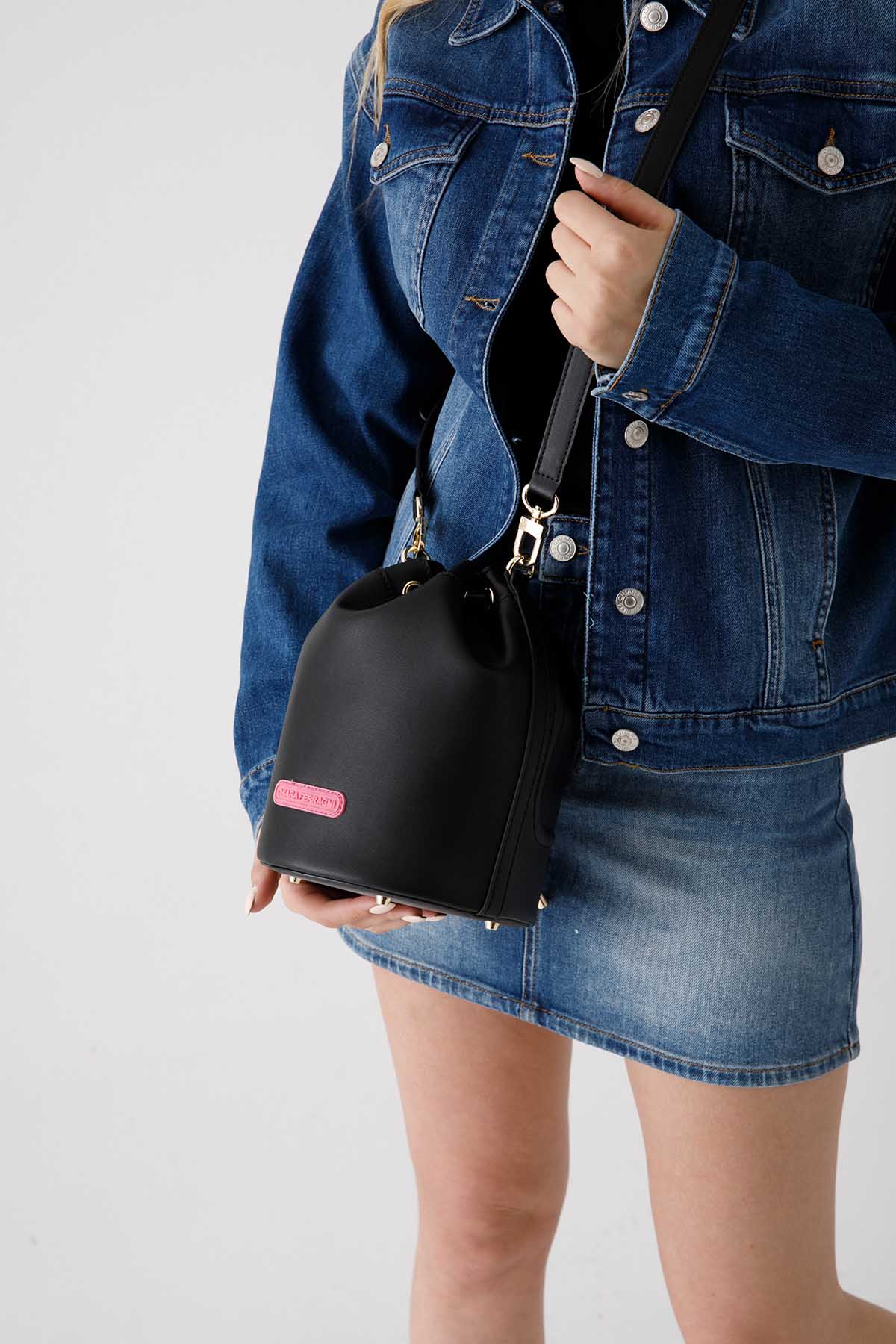 Chiara Ferragni Winking Eye Bucket Çanta-Libas Trendy Fashion Store