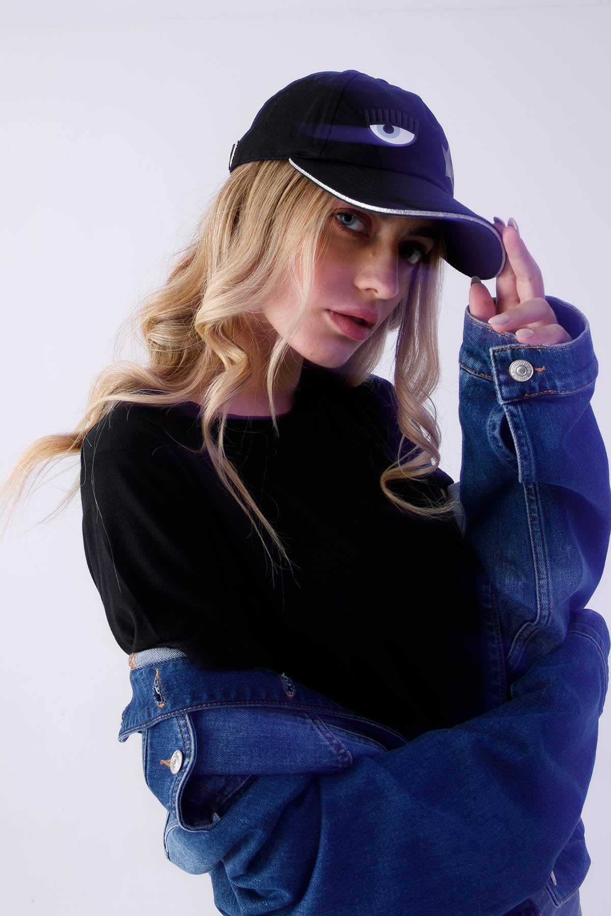 Chiara Ferragni Winking Eye Şapka-Libas Trendy Fashion Store