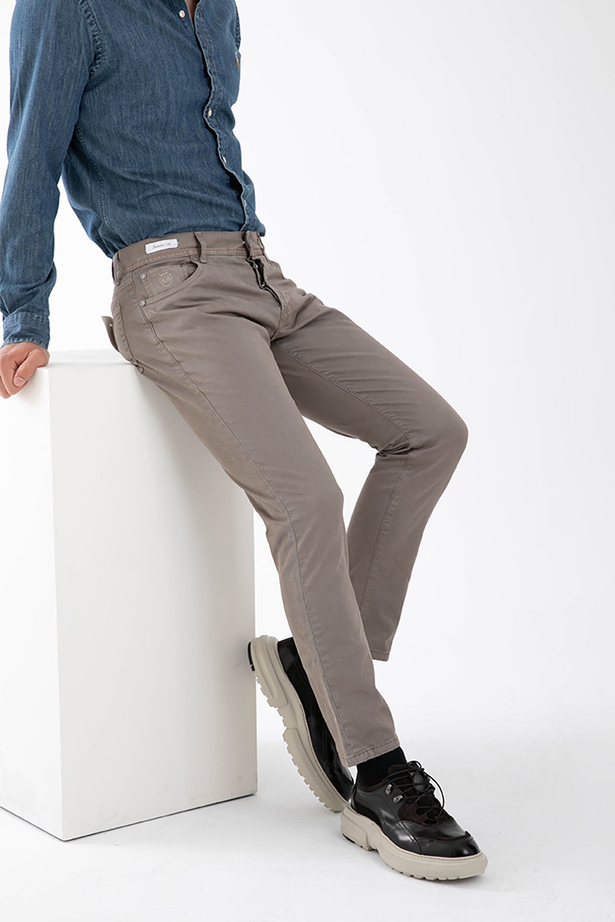 Richard J. Brown Tokyo Slim Regular Fit Jeans-Libas Trendy Fashion Store