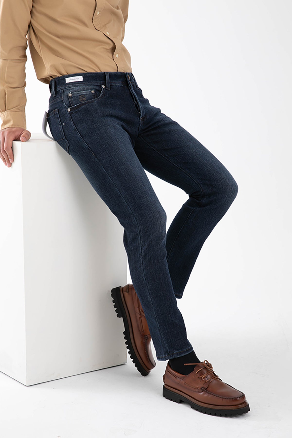 Richard J. Brown Cortina Travel Slim Fit Jeans-Libas Trendy Fashion Store