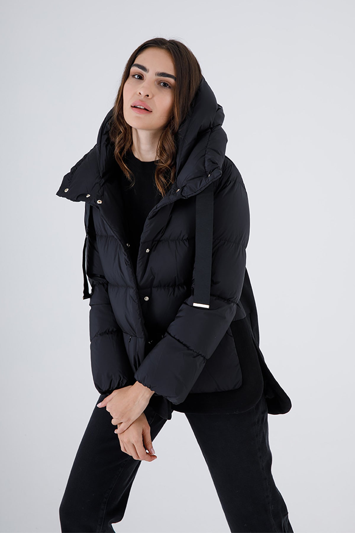 Herno Kapüşonlu Yandan Yırtmaçlı Puffer Kaban-Libas Trendy Fashion Store