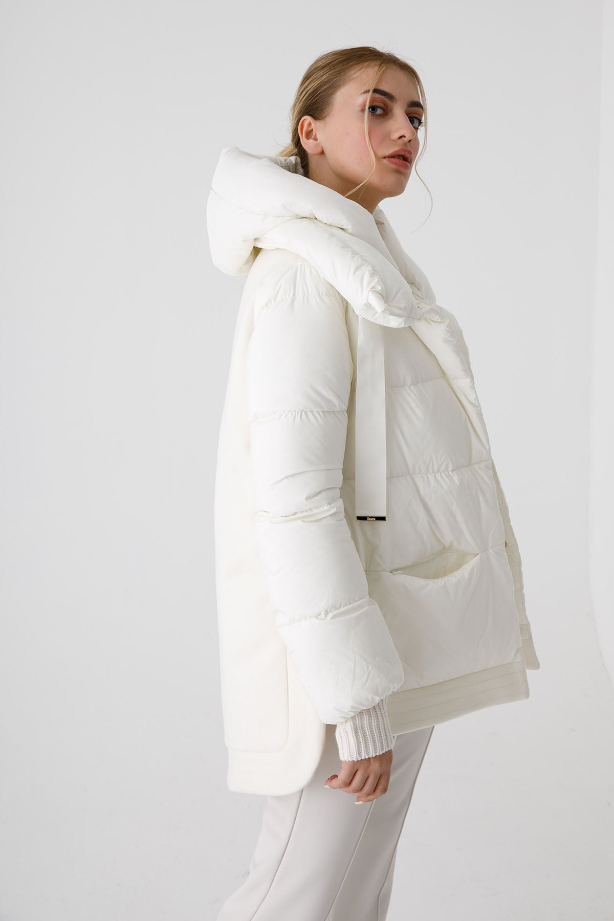 Herno Kapüşonlu Yandan Yırtmaçlı Puffer Kaban-Libas Trendy Fashion Store