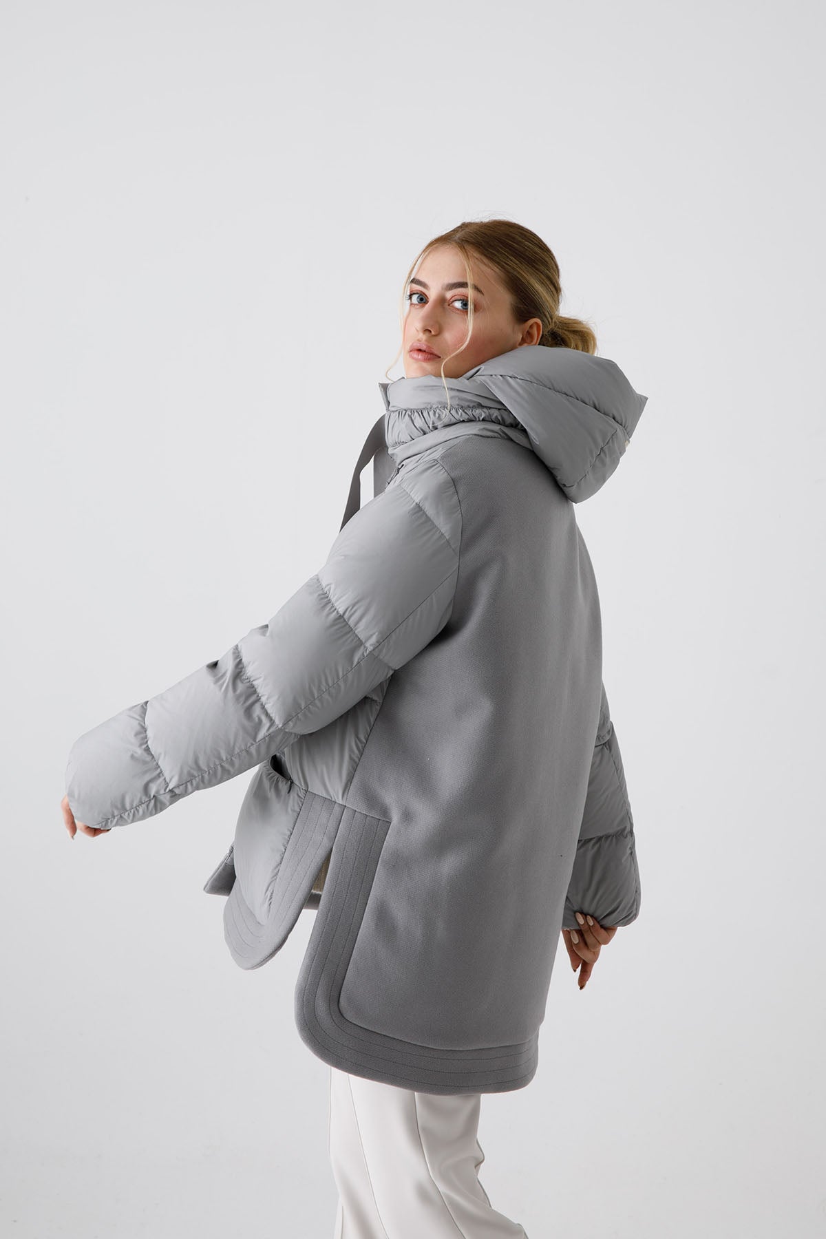 Herno Kapüşonlu Yandan Yırtmaçlı Puffer Kaban-Libas Trendy Fashion Store