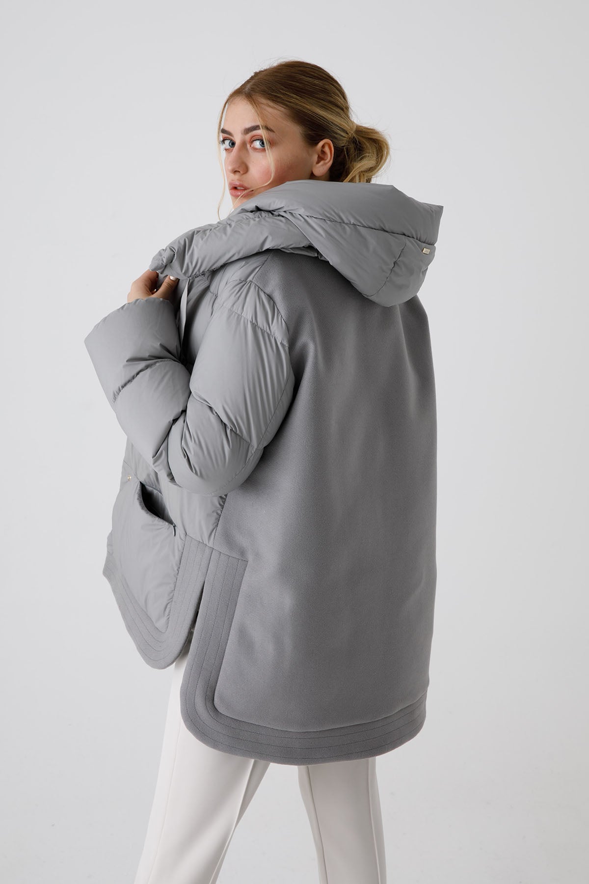 Herno Kapüşonlu Yandan Yırtmaçlı Puffer Kaban-Libas Trendy Fashion Store