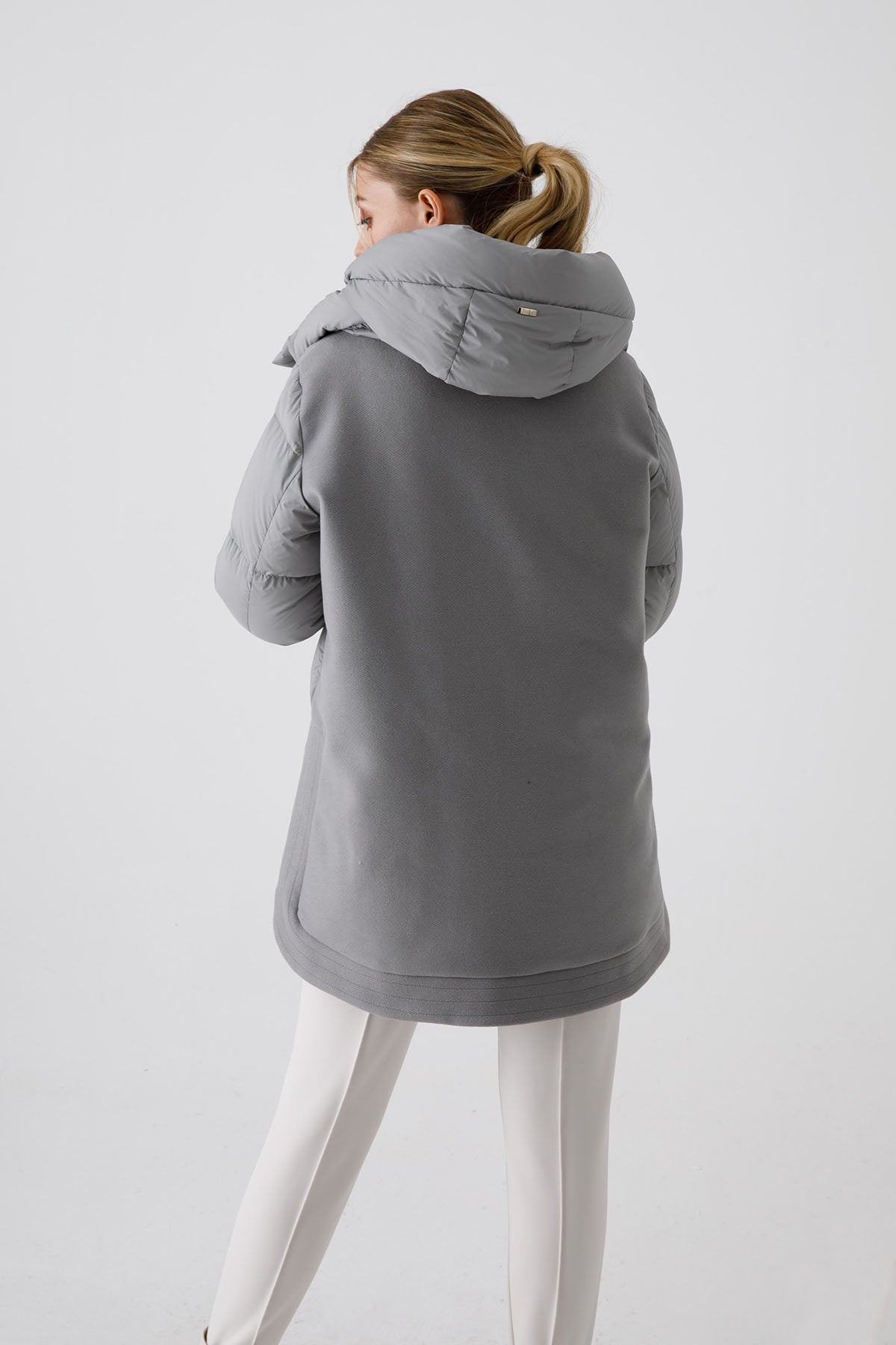 Herno Kapüşonlu Yandan Yırtmaçlı Puffer Kaban-Libas Trendy Fashion Store