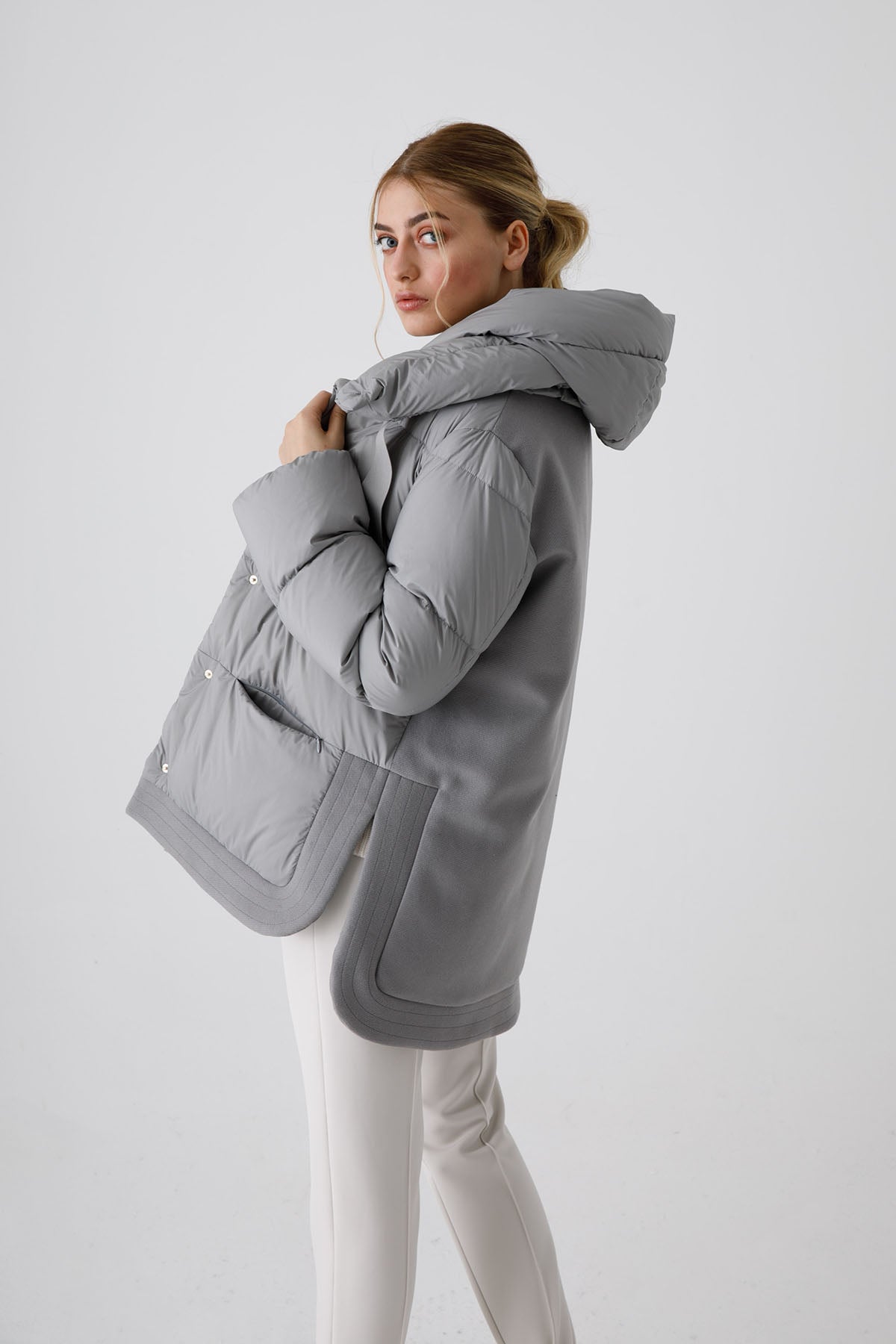 Herno Kapüşonlu Yandan Yırtmaçlı Puffer Kaban-Libas Trendy Fashion Store