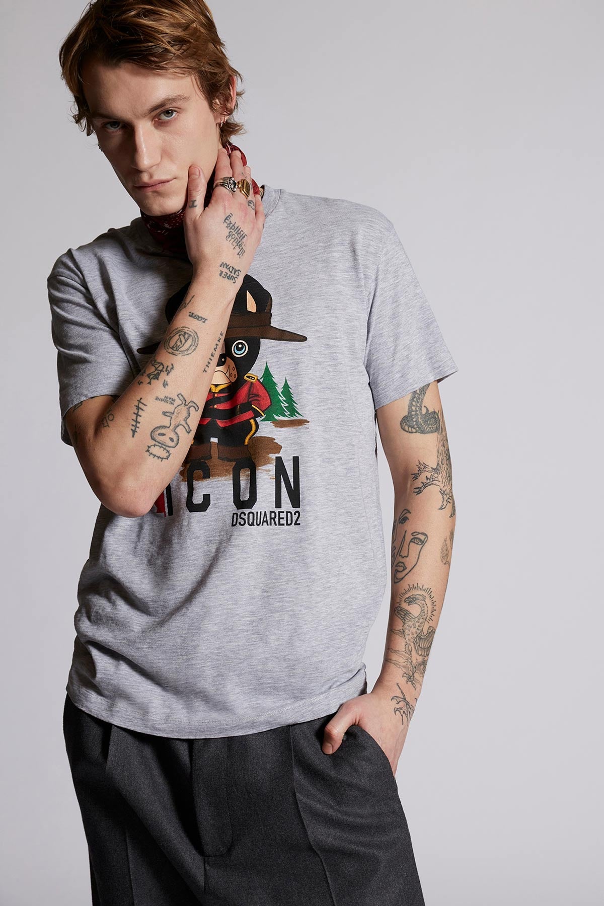 Dsquared Logolu Yuvarlak Yaka Icon T-shirt-Libas Trendy Fashion Store