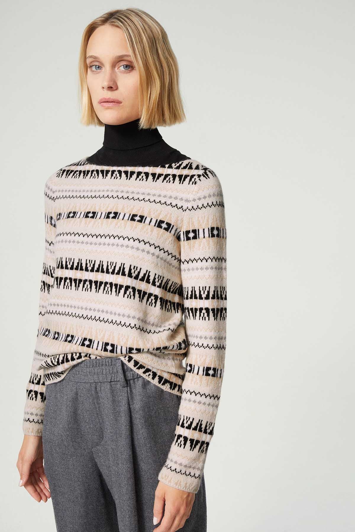 Bogner Norja Kayık Yaka Jakarlı Triko-Libas Trendy Fashion Store