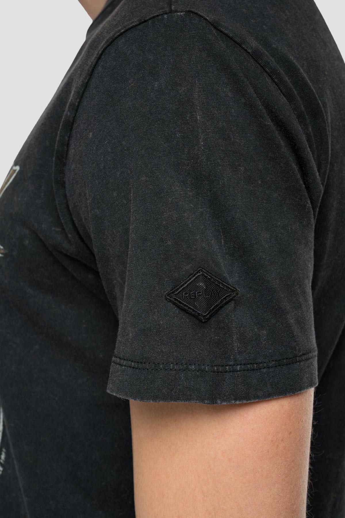 Replay Yıkamalı Logolu T-shirt-Libas Trendy Fashion Store