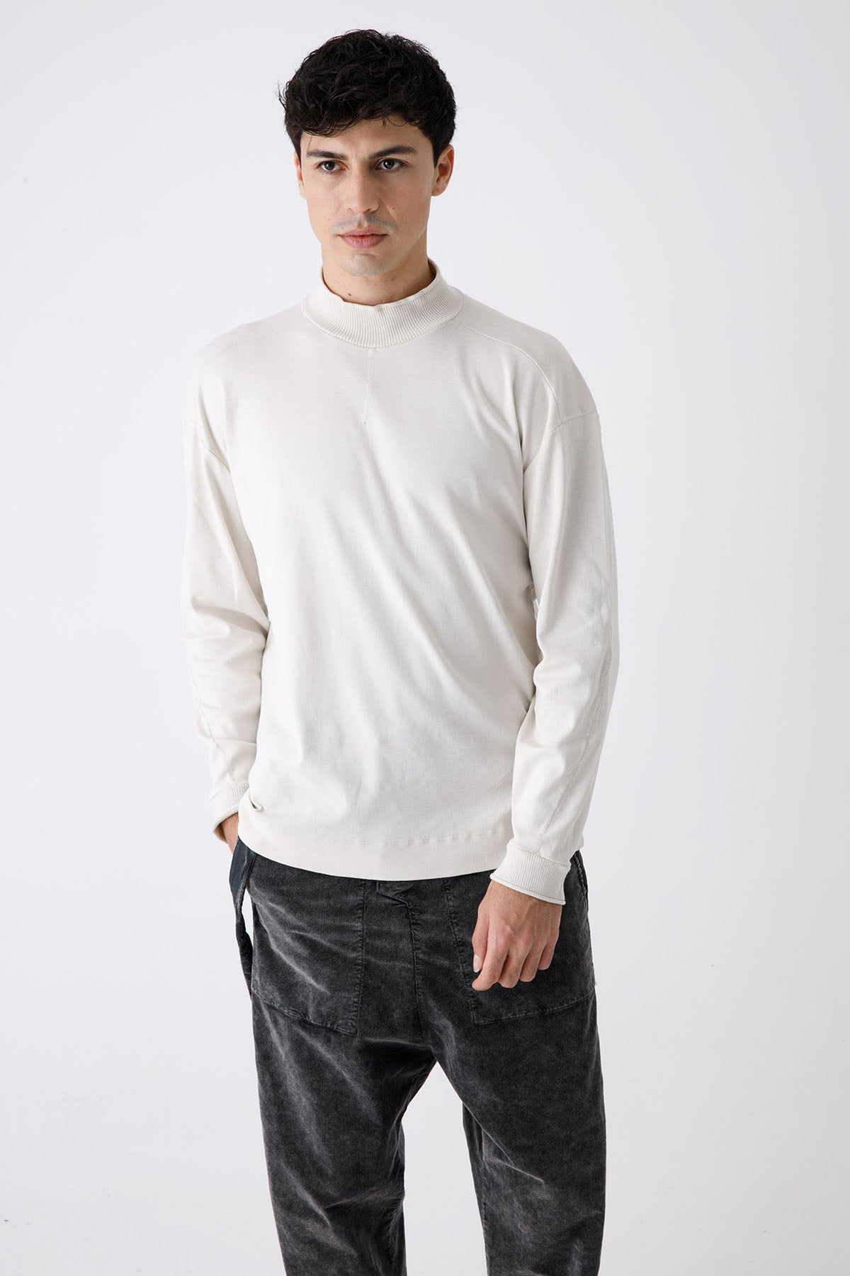 Transit Dik Yaka Uzun Kollu T-shirt-Libas Trendy Fashion Store