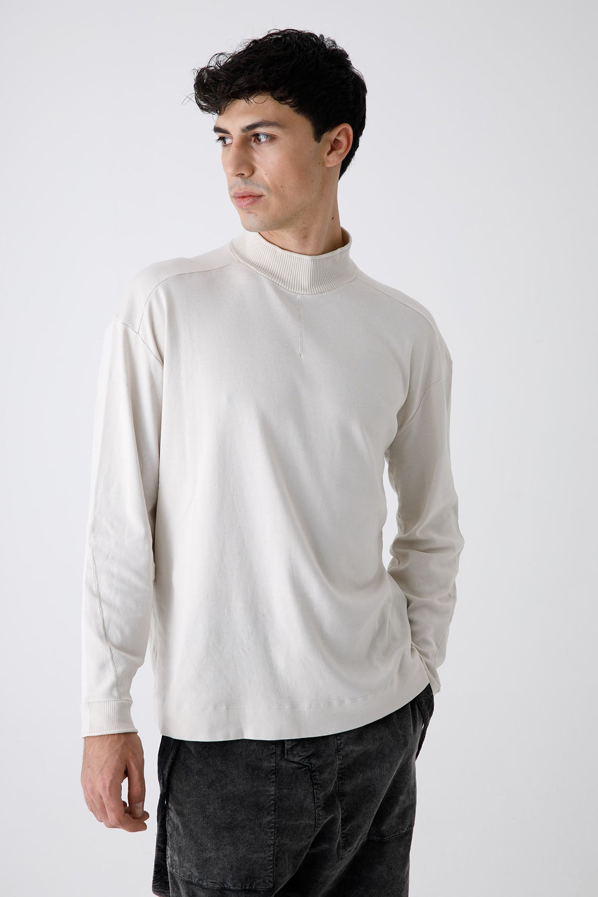 Transit Dik Yaka Uzun Kollu T-shirt-Libas Trendy Fashion Store