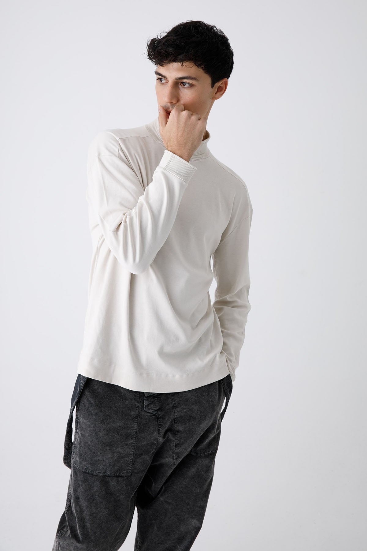 Transit Dik Yaka Uzun Kollu T-shirt-Libas Trendy Fashion Store